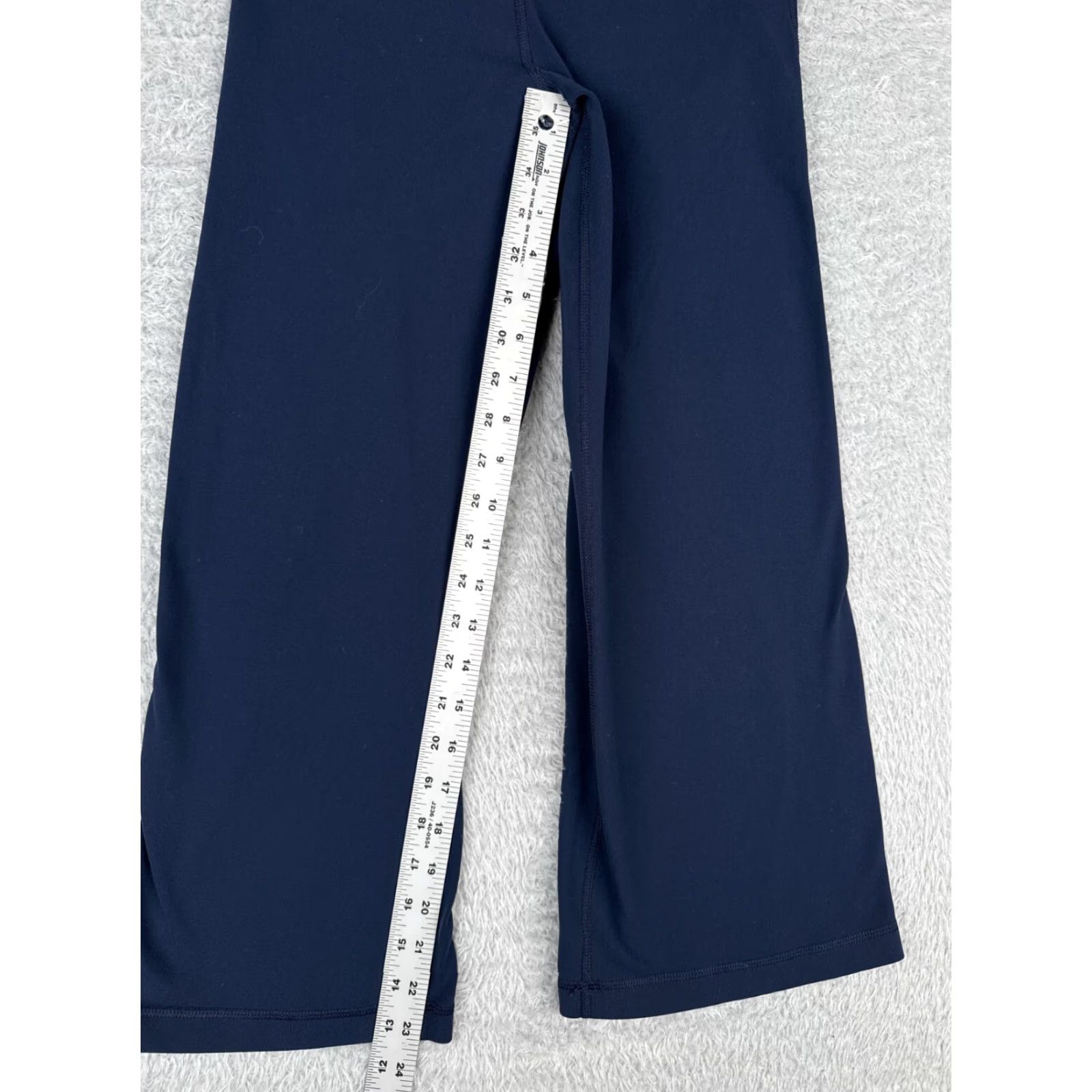 Lululemon VINTAGE Lululemon Pants Women 6 Wide-Leg Flare Yoga Activewear Blue Size 6 Size 28" / US 6 / IT 42 - 5 Thumbnail