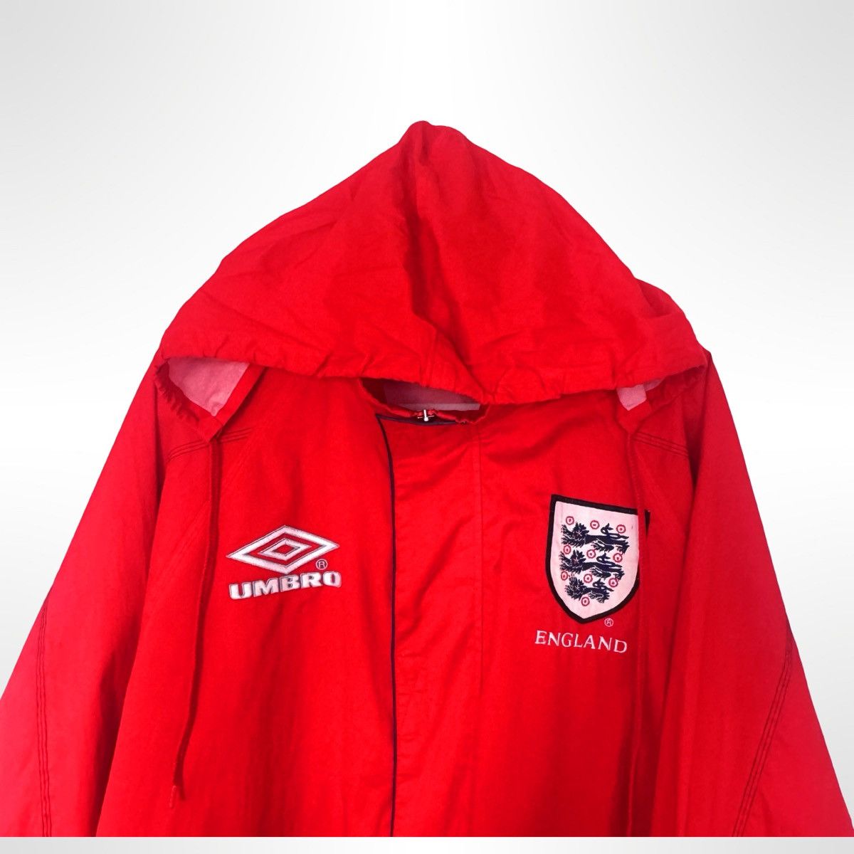 Umbro Umbro Team England soccer red windbreaker jacket Size US S / EU 44-46 / 1 - 7 Thumbnail