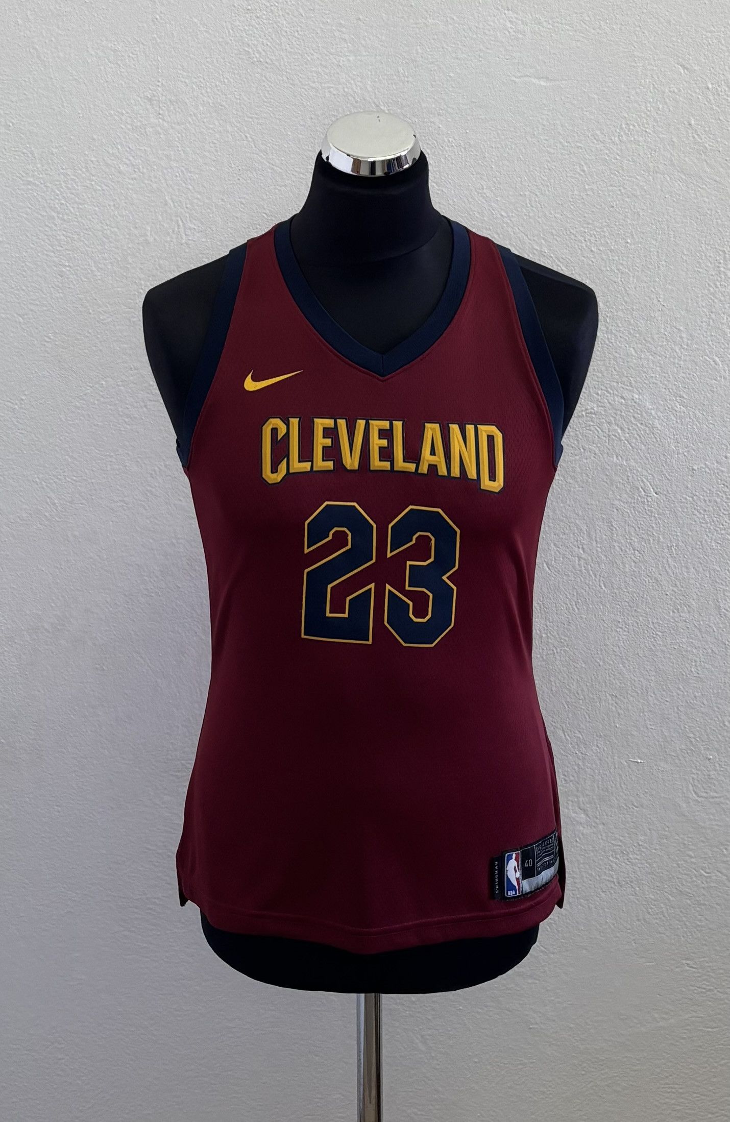 Nike Cleveland Cavaliers 2017/2021 James #23 Nike Icon Edition Size US M / EU 48-50 / 2 - 2 Thumbnail