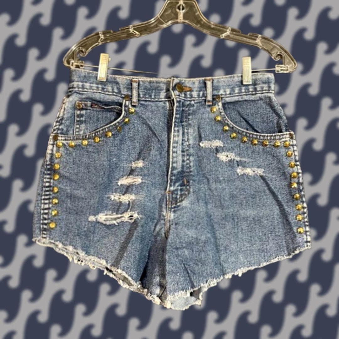 Vintage VINTAGE CHIC Denim Shorts 14W Plus Blue Studded Leopard High Waist Distressed Women Mens Girls Size 36" / US 14 / IT 50 - 1 Thumbnail
