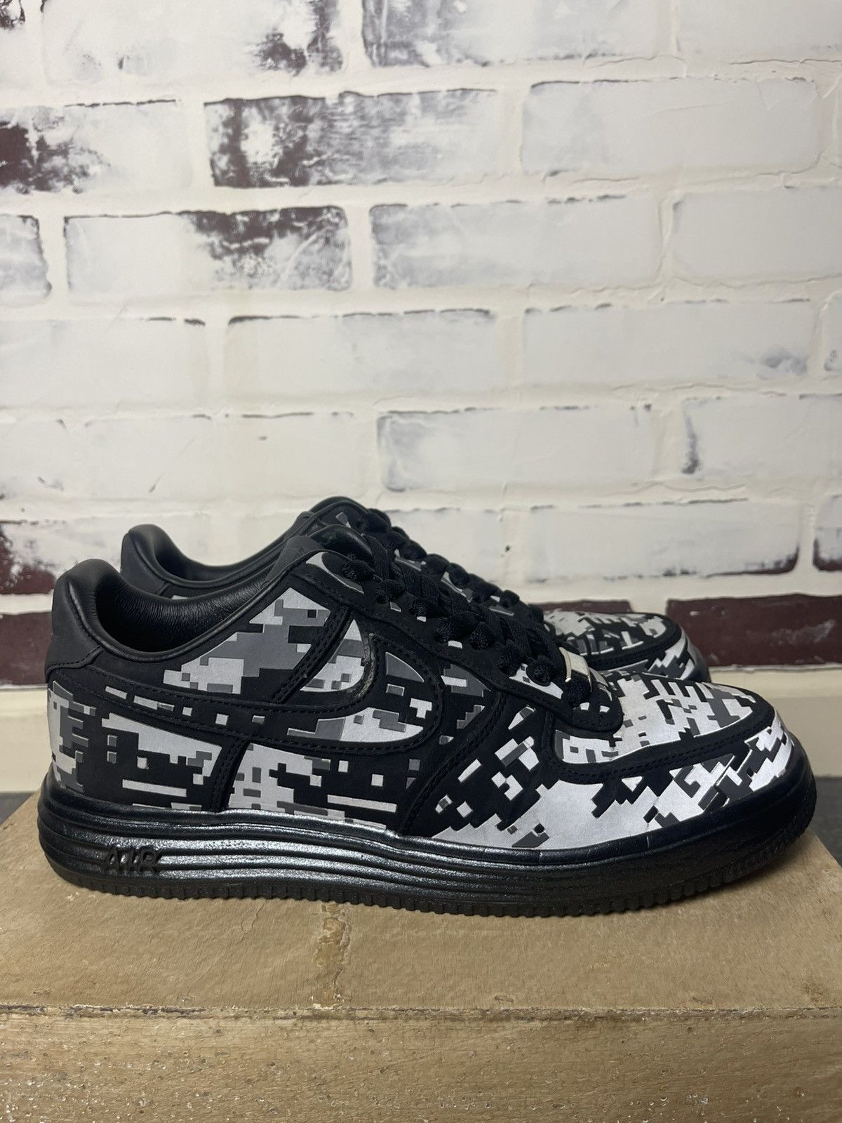 Nike Men’s Nike Reflective 3M Lunar Force 1’s Size US 10 / EU 43 - 5 Thumbnail