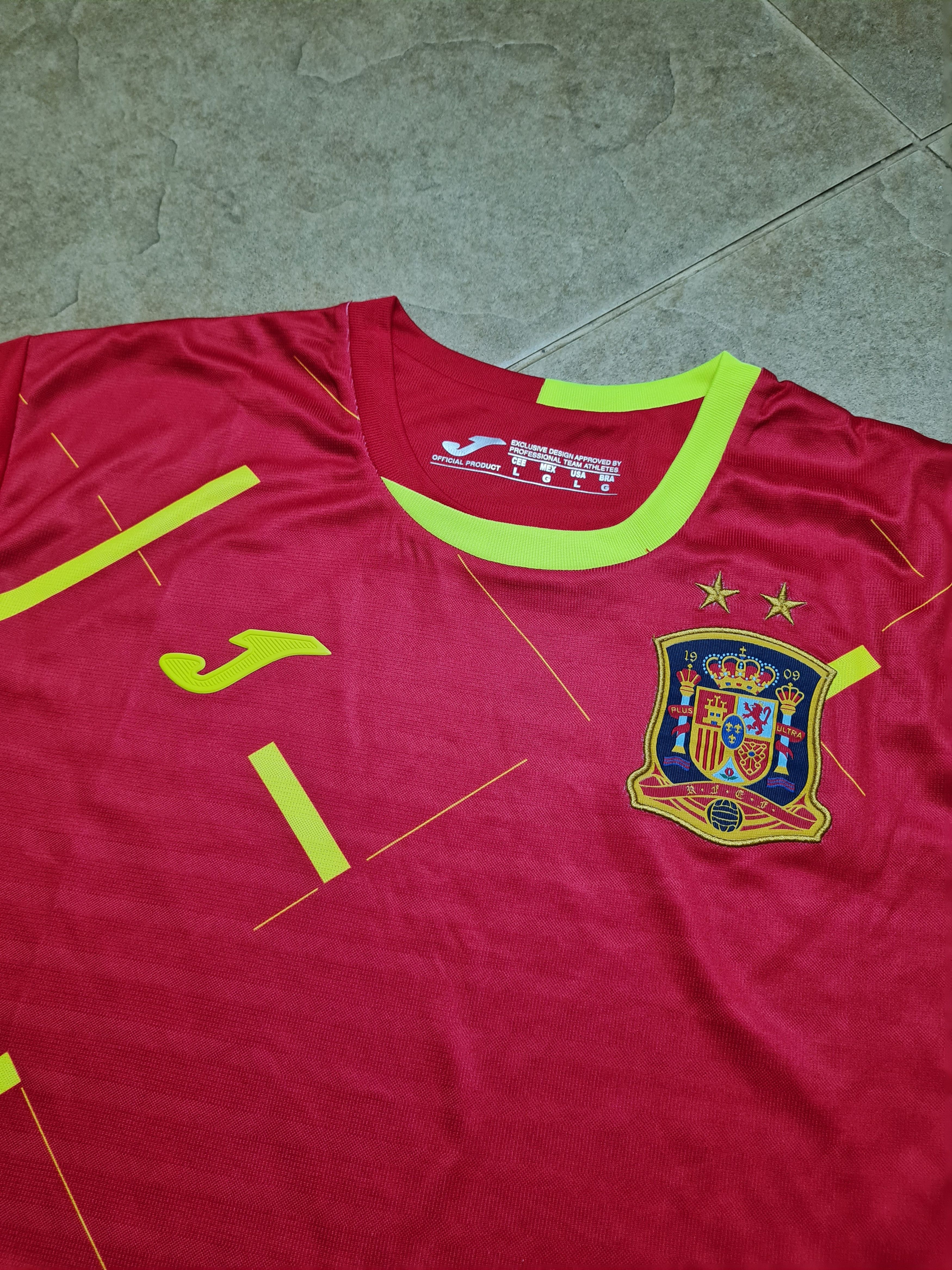 Joma Joma Spain Futsal National Team 2021 Home Football Size US L / EU 52-54 / 3 - 16 Thumbnail