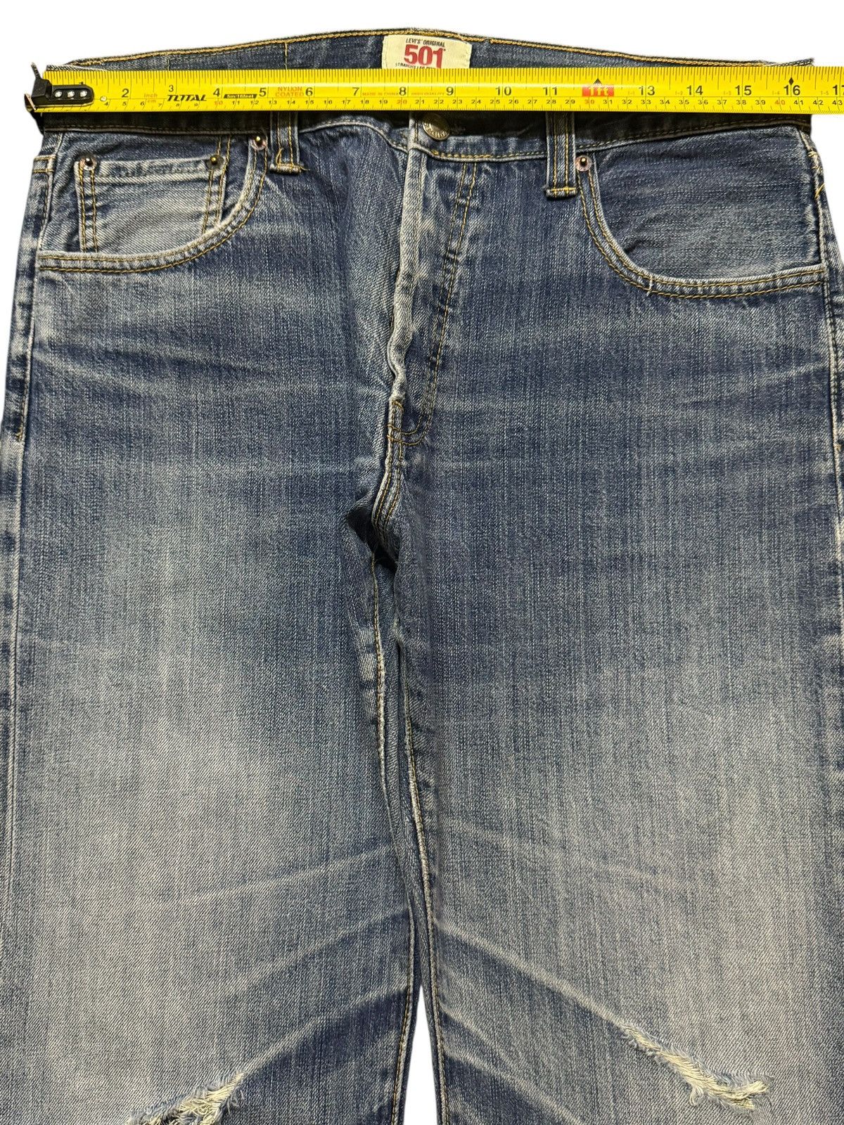 Levi's Vintage Y2K Levis 501 Blue Faded Wash Distressed Wide Leg Size US 32 / EU 48 - 10 Thumbnail