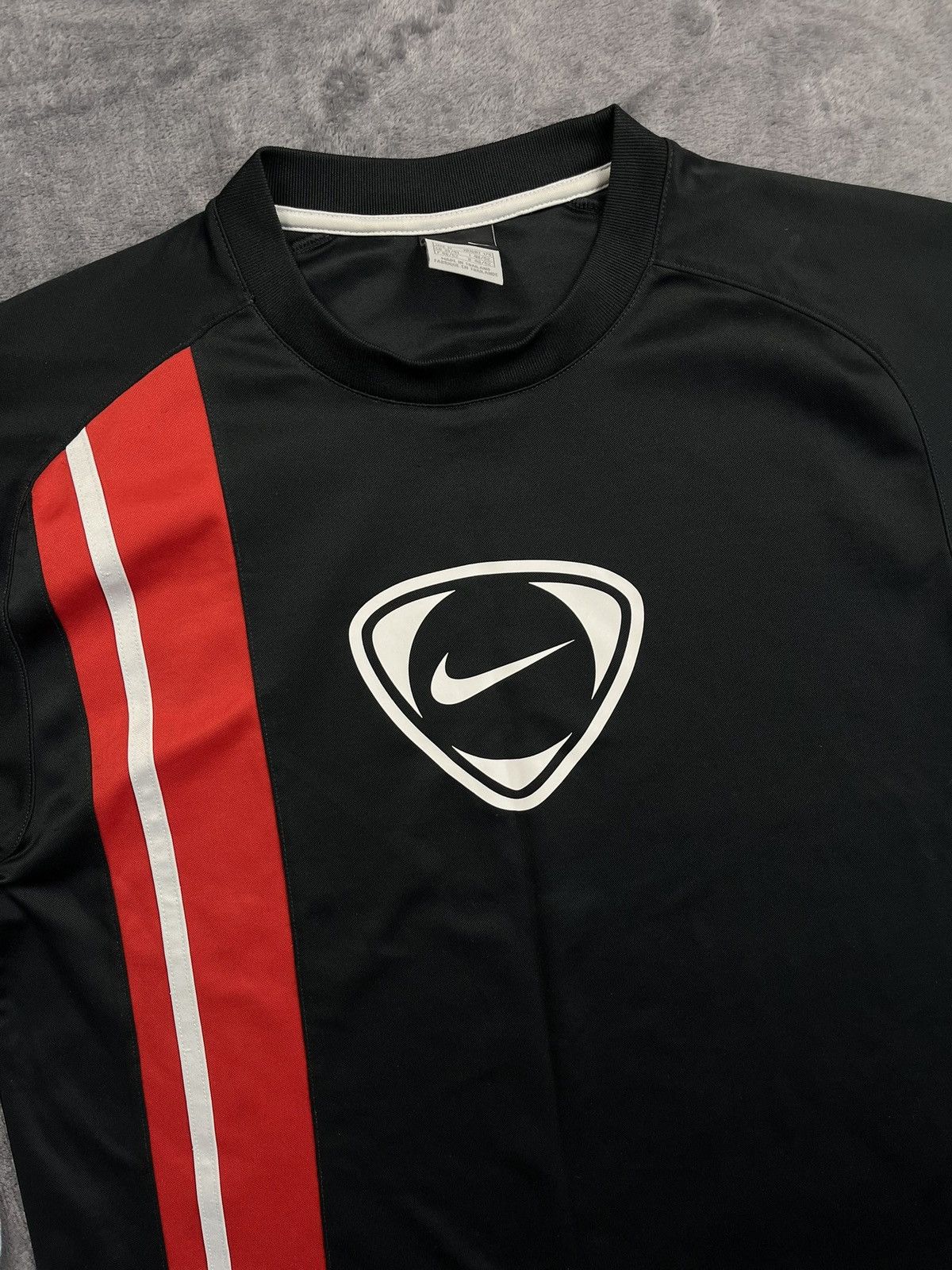 Nike 90s Nike Team Big Swoosh Logo Nylon Retro Tee Vintage Rare Size US M / EU 48-50 / 2 - 2 Thumbnail