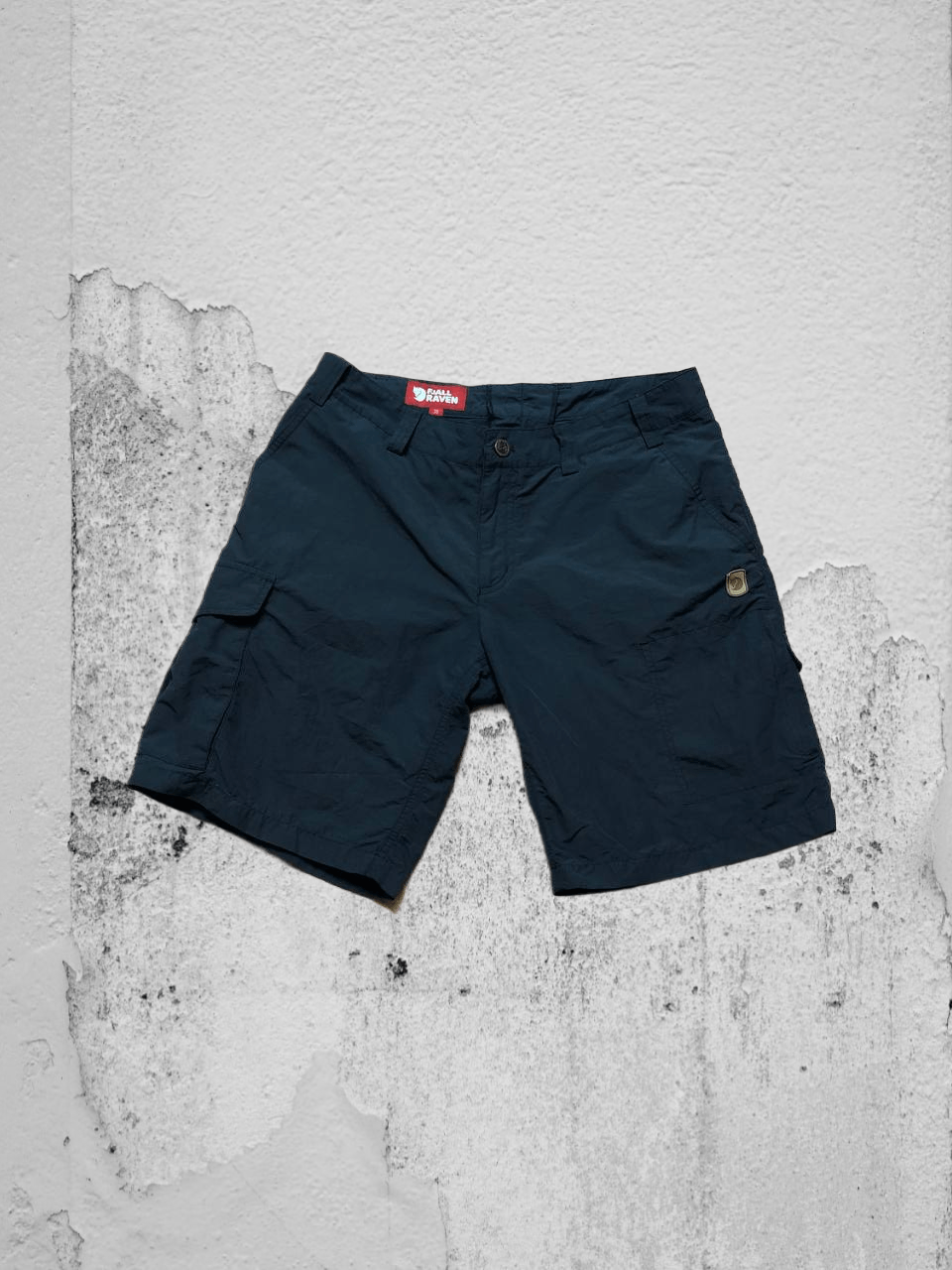 Fjallraven Vintage shorts logo Fjallraven crazy Y2K streetwear Size US 38 / EU 54 - 1 Thumbnail