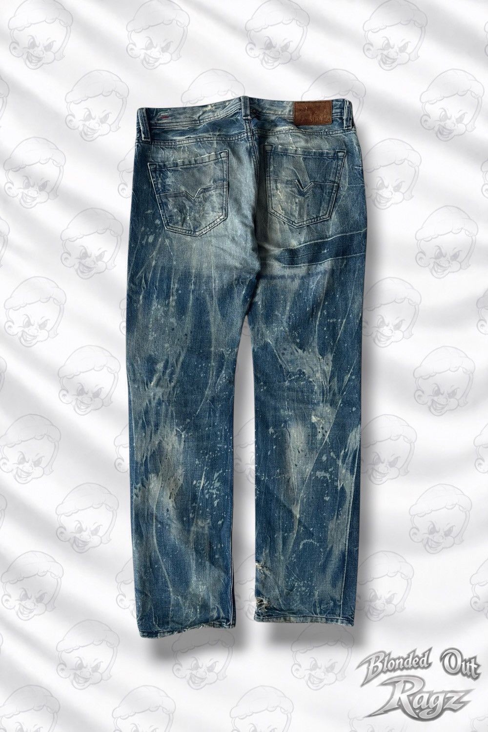 Diesel 90’s Diesel Distressed Paint Splatter Denim Made In Italy Size US 34 / EU 50 - 1 Thumbnail