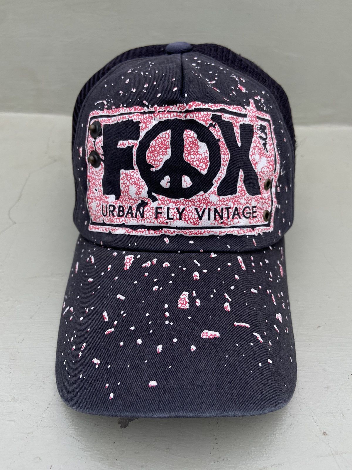 If Six Was Nine 2000s FOX CAMBRIDGE trucker hat Size ONE SIZE - 1 Thumbnail