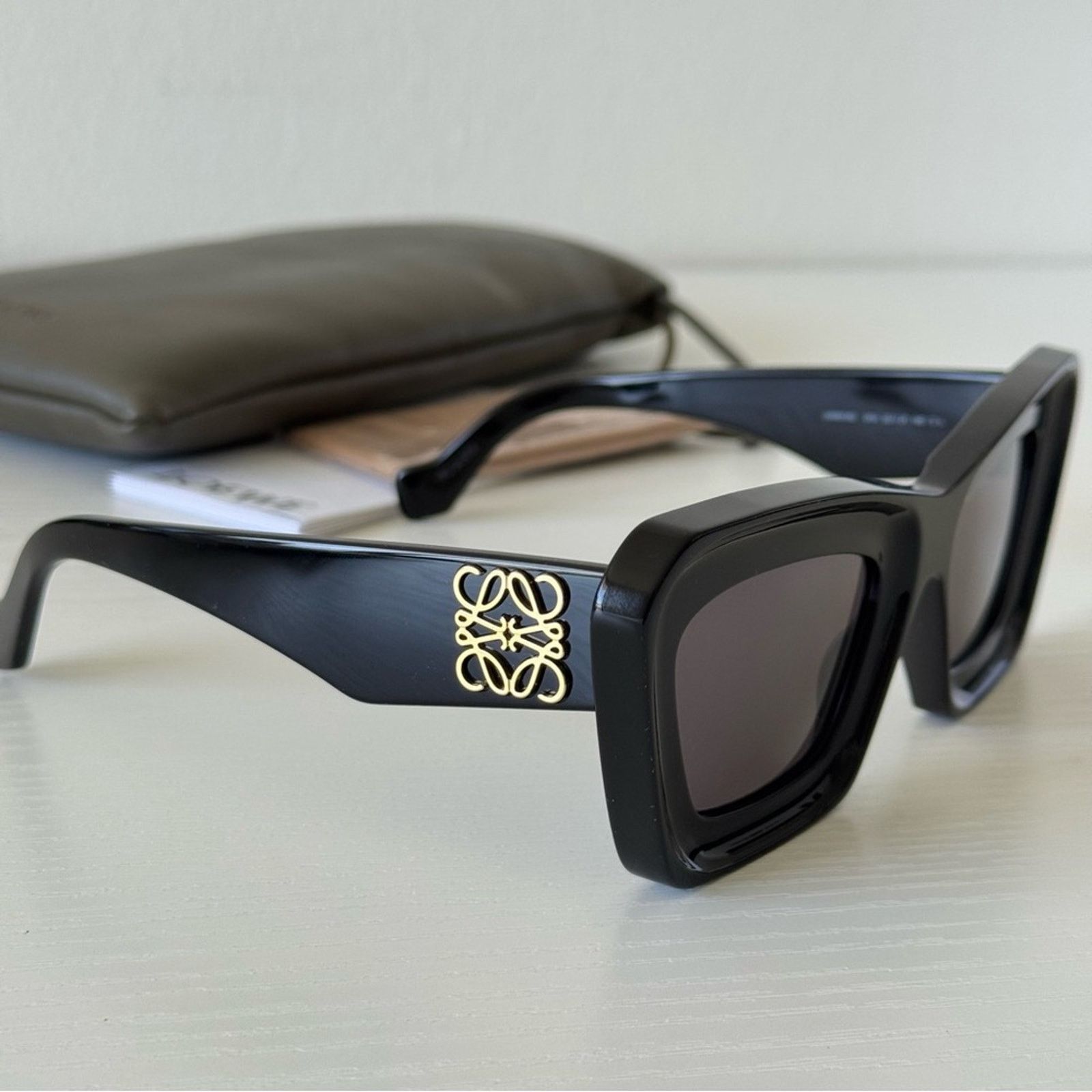 Loewe New! Loewe LW40145I 01A Black Sunglasses, Authentic Size ONE SIZE - 3 Thumbnail