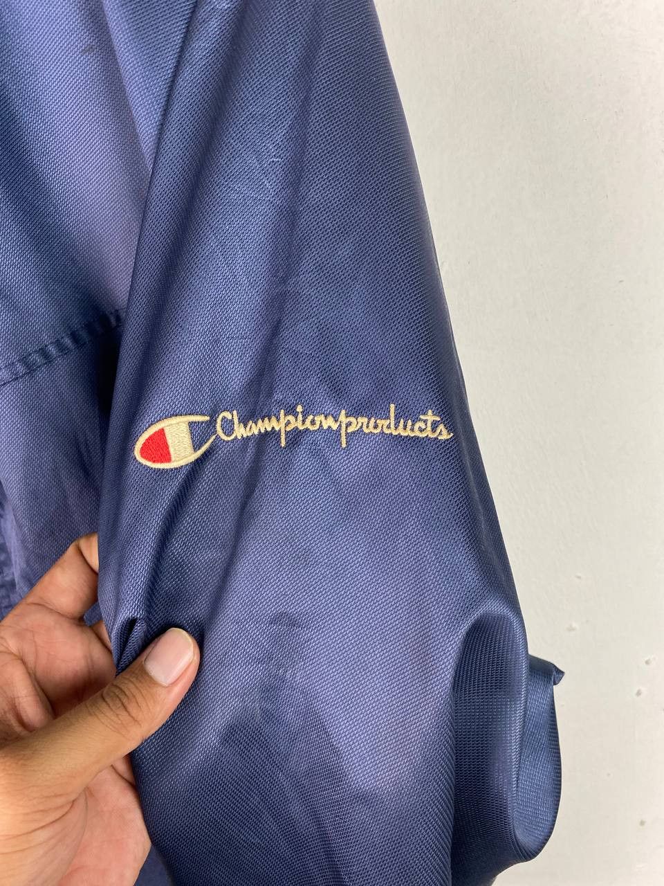 Champion vintage champion light jacket nice design Size US L / EU 52-54 / 3 - 7 Thumbnail