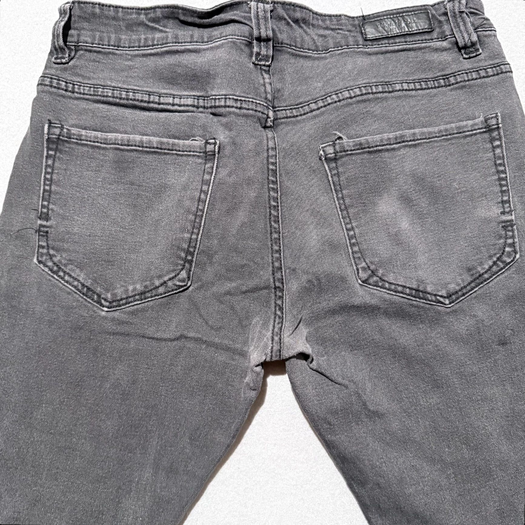 Kenneth Cole Kenneth Cole Jeans Men Gray Denim Slim Fit Low-Rise Zip Fly 32X30 Jeans Size US 32 / EU 48 - 4 Thumbnail