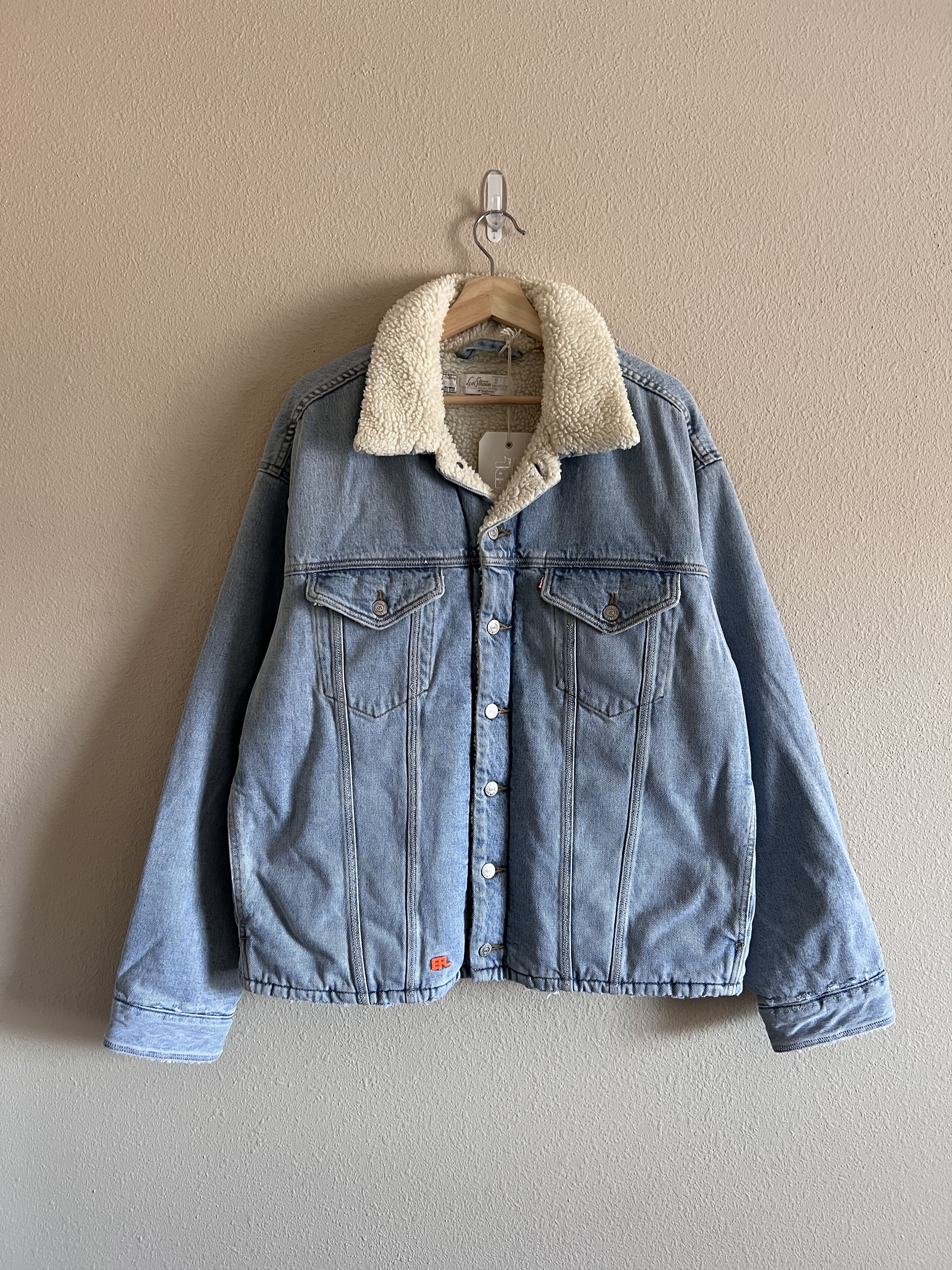 ERL × Levi's ERL Levi's Denim Sherpa Lined Trucker Jacket Size US XL / EU 56 / 4 - 1 Thumbnail