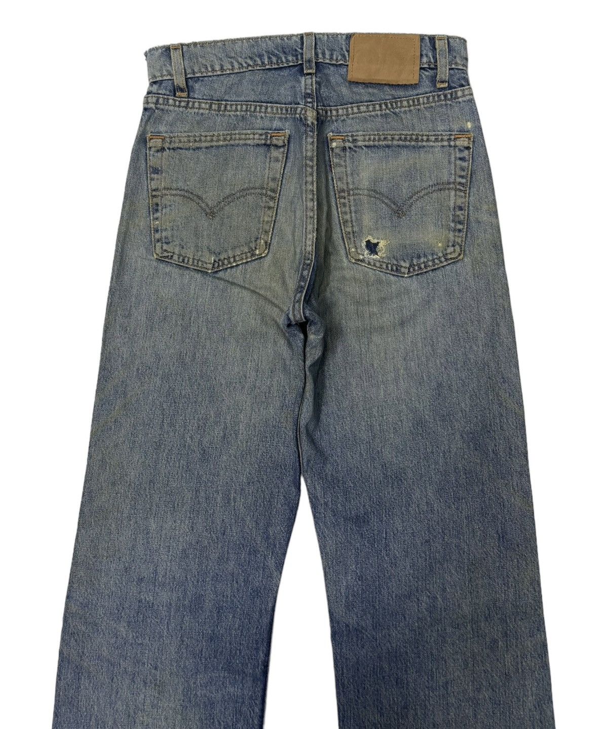 Levi's RARE LEVIS 501 BUTTON 501 DISTRESSED DENIM JEANS Size US 29 - 6 Thumbnail