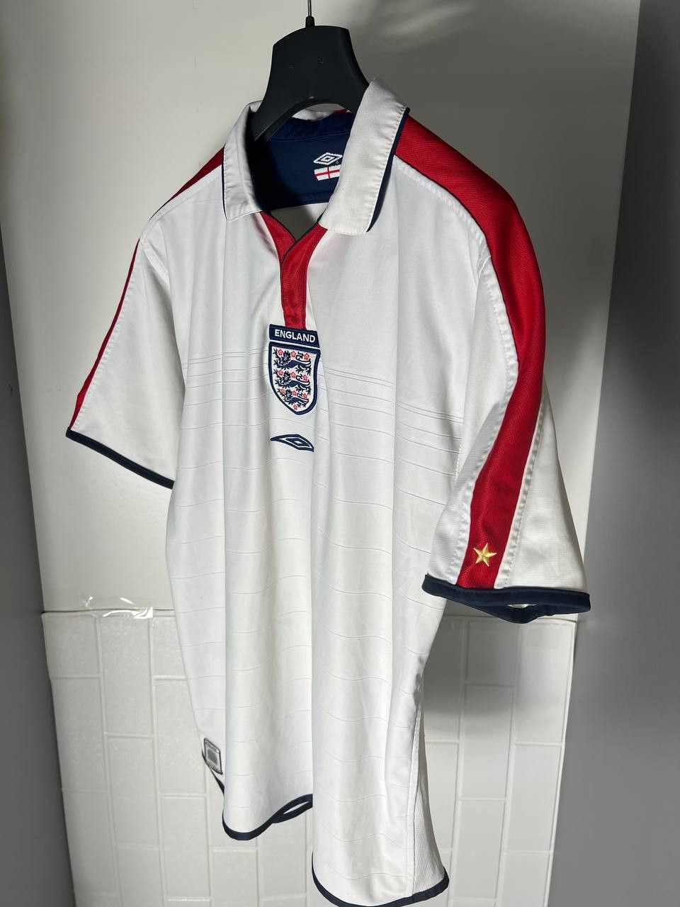 Umbro VINTAGE UMBRO ENGLAND RETRO SOCCER JERSEY MANCHESTER 90s Y2K Size US M / EU 48-50 / 2 - 4 Thumbnail
