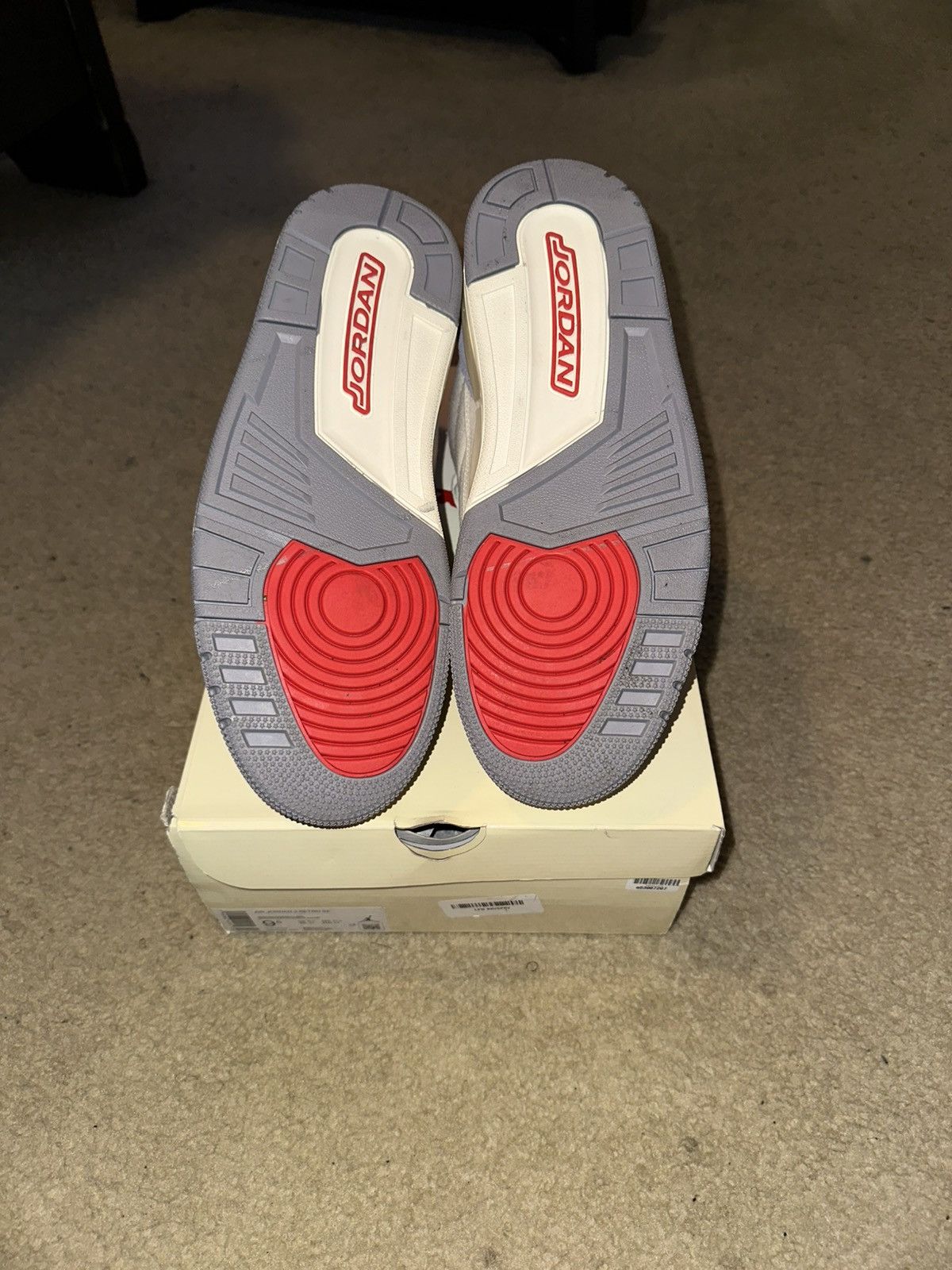 Jordan Brand × Nike Air Jordan Retro 3 SE Muslin Size US 9.5 / EU 42-43 - 5 Thumbnail