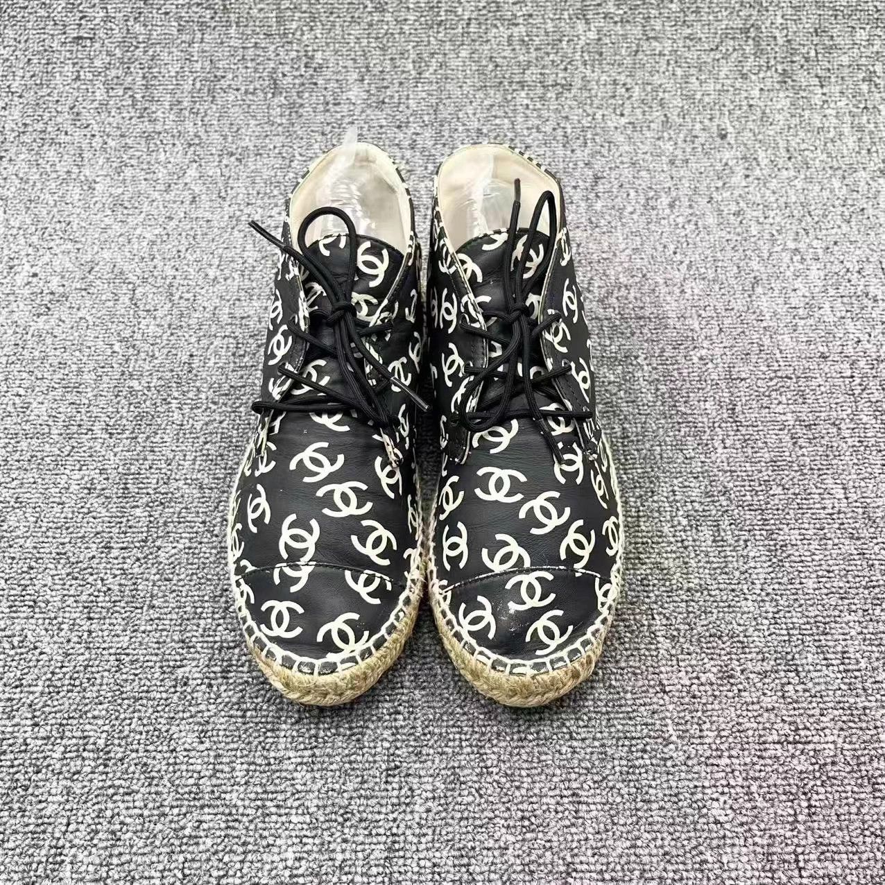 Chanel Chanel Black & White CC Print Lambskin Straw Fisherman Shoes Size US 6 / IT 36 - 2 Thumbnail