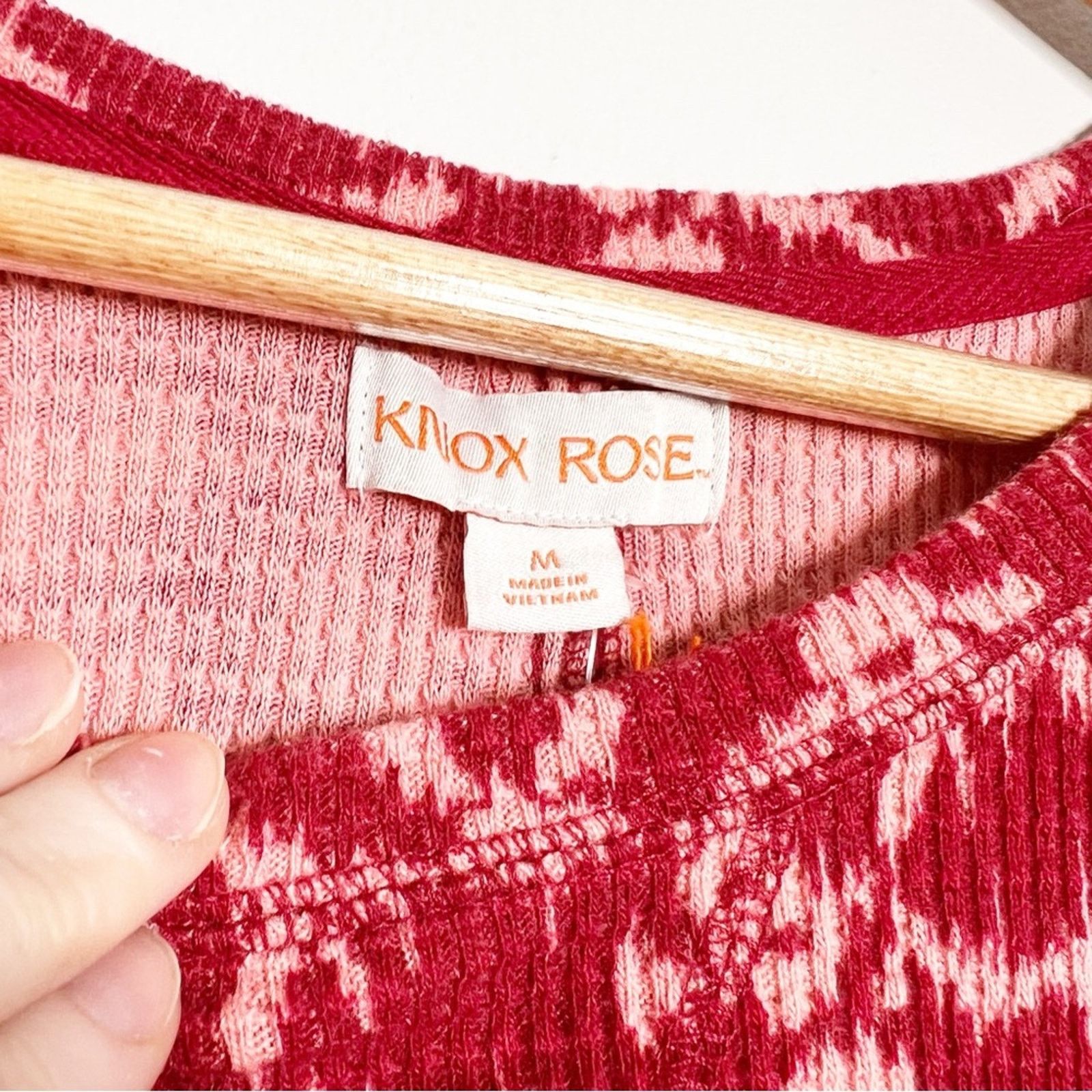 Target Basics New with Tag Women’s Knox Rose Floral Thermal Long Sleeve Size M / US 6-8 / IT 42-44 - 11 Thumbnail
