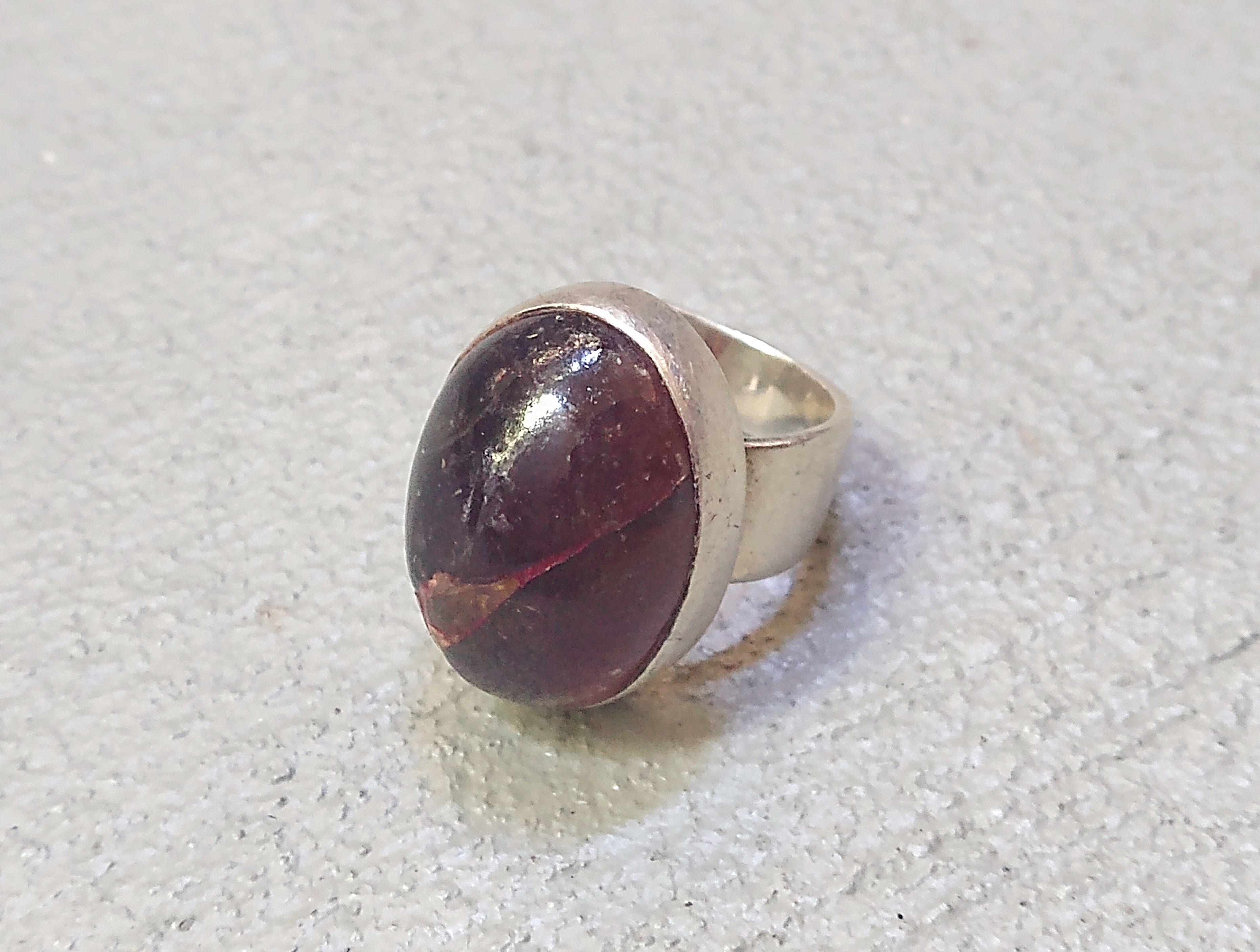 Jewelry Vintage Sterling Silver Ring Size 8 Amber Brown Oval Modern Size ONE SIZE - 1 Thumbnail