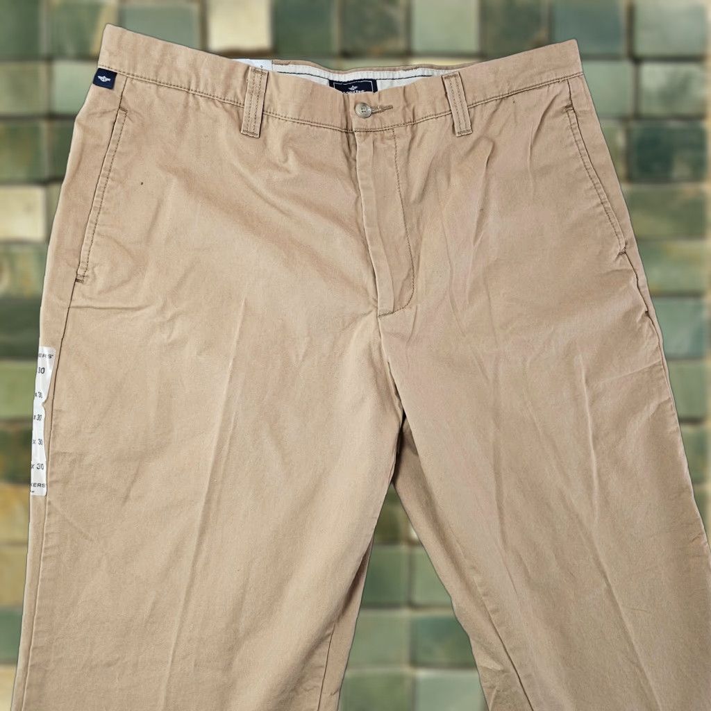 Dockers DOCKERS Washed Khaki Pant Mens 36x28.5 Classic Fit Cotton Flat Front Shirt Size US 36 / EU 52 - 1 Thumbnail