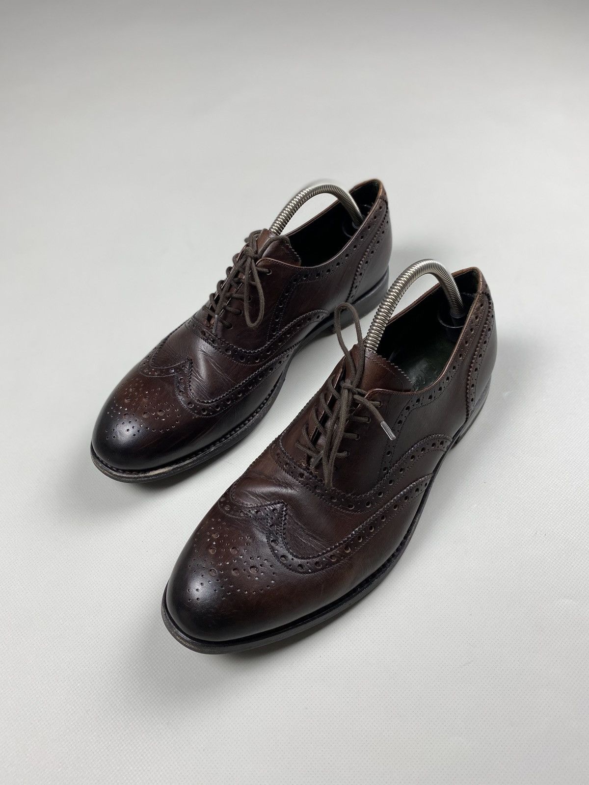 Loake Loake men’s leather formal brogue shoes size UK 9 / US 10 Size US 10 / EU 43 - 10 Thumbnail