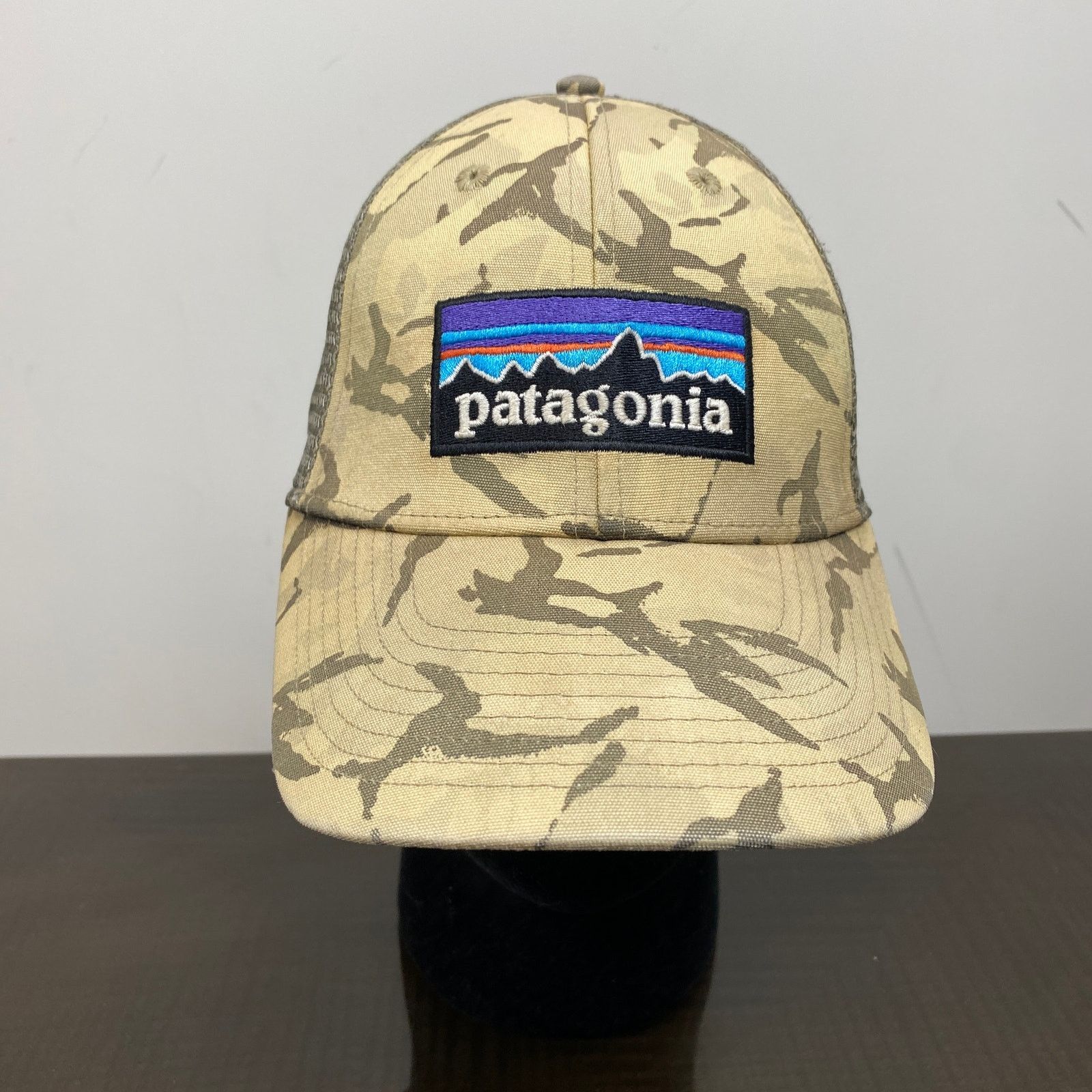 Patagonia Patagonia P-6 Logo LoPro Camo Trucker Hat Snapback Size ONE SIZE - 2 Thumbnail