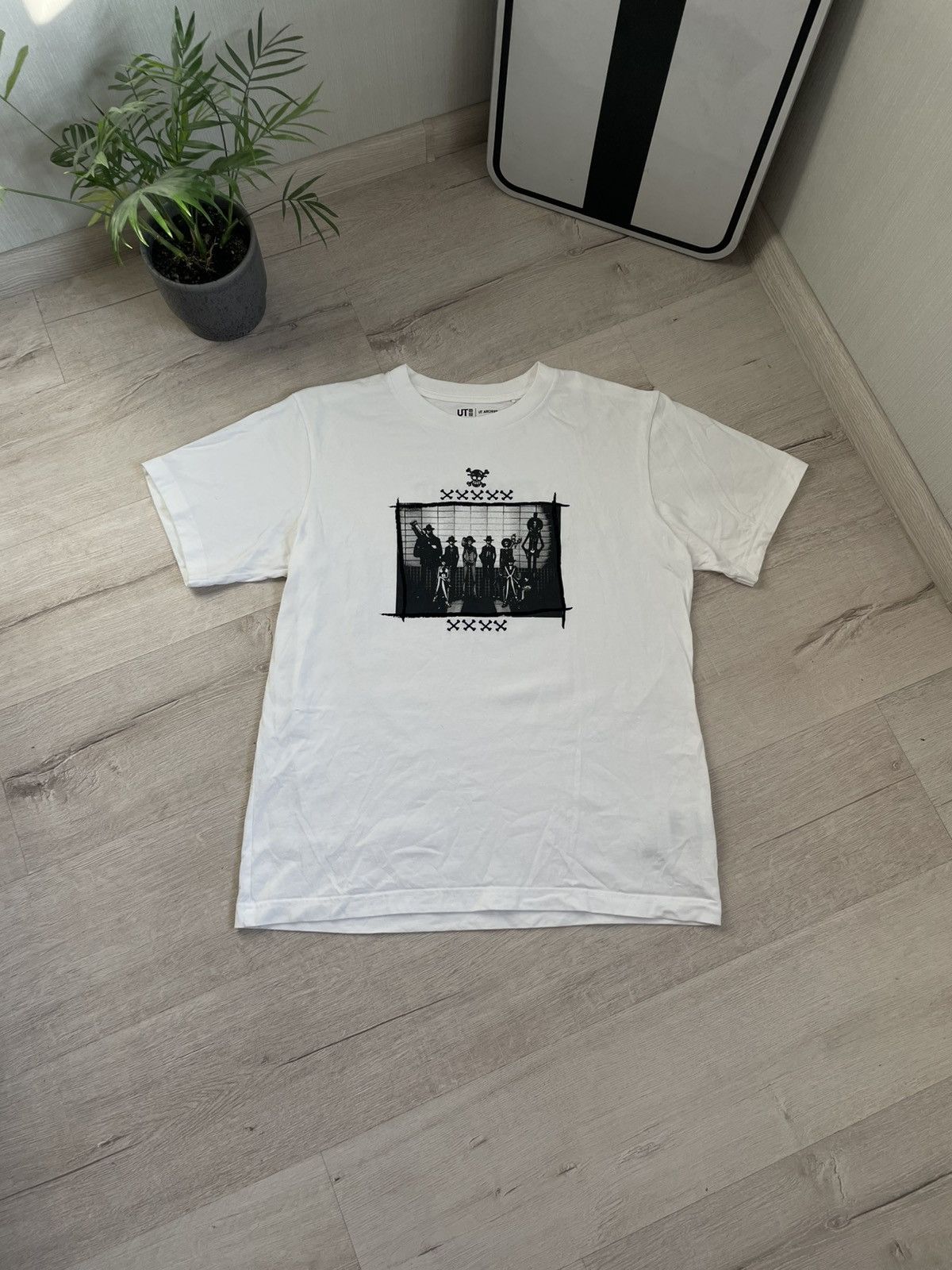 One Piece × Uniqlo Rare One Piece Uniqlo UT Archive King Of Pirates Anime Tee Size US M / EU 48-50 / 2 - 1 Thumbnail