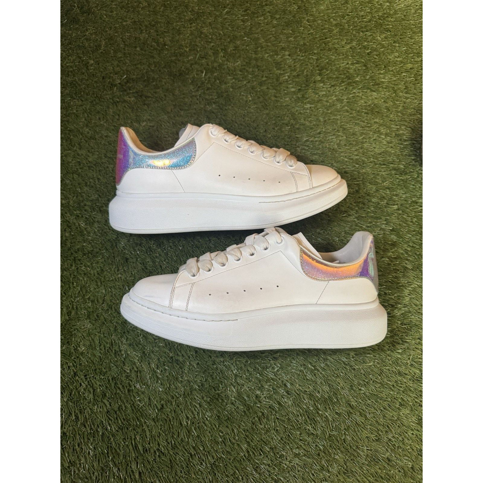 Alexander McQueen Alexander McQueen Oversized White Sneakers Size 41 / 8 Men’s Size US 8 / EU 41 - 1 Thumbnail