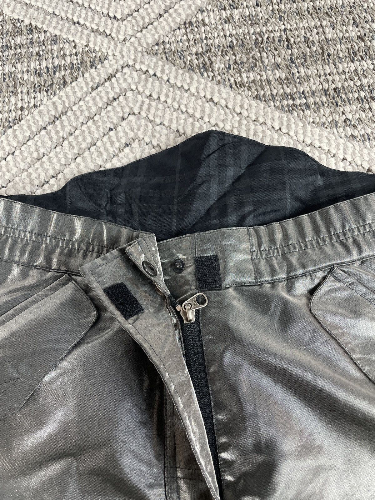 Burberry Burberry London Metallic Ski Pants - Archive Size US 39 - 10 Thumbnail