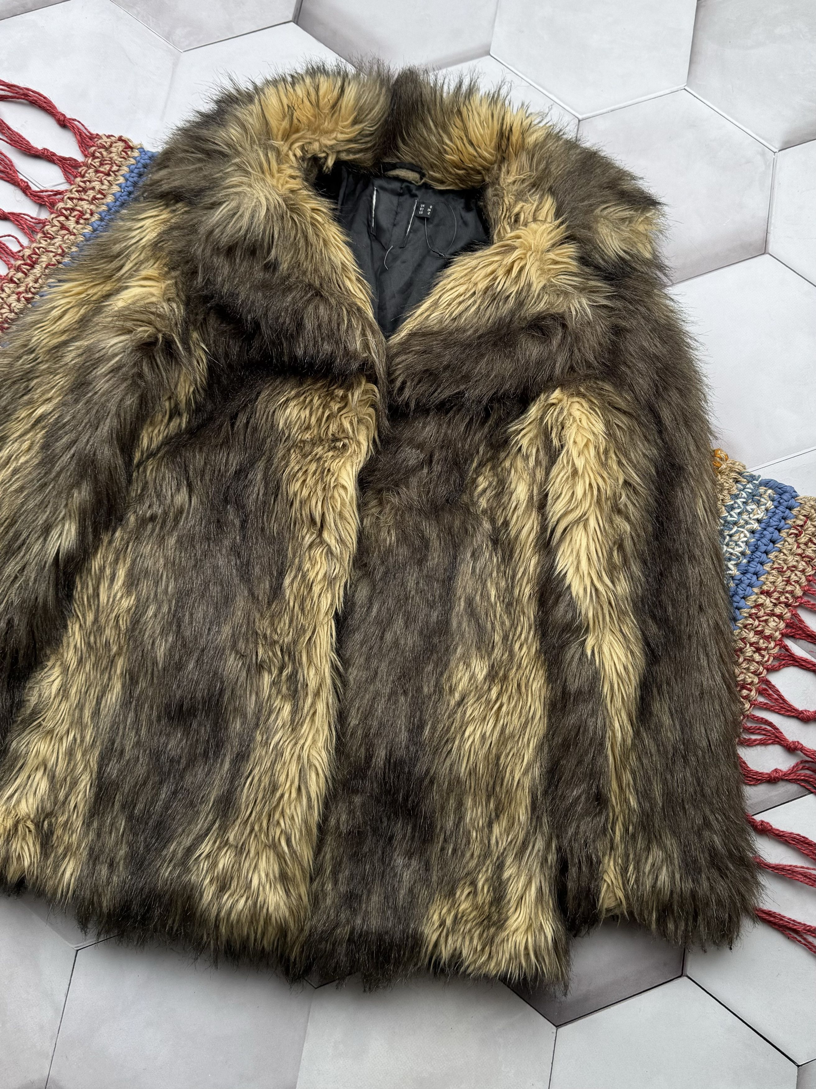 Vintage Vintage Faux Fur Coat (E4) Size M / US 6-8 / IT 42-44 - 3 Thumbnail