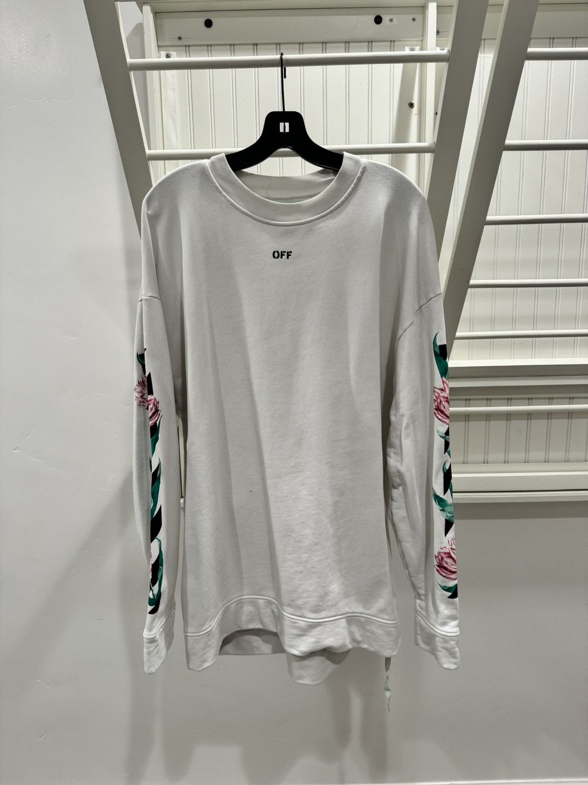 Off-White Off White Diagonal Tulips Crewneck Size XS / US 0-2 / IT 36-38 - 2 Thumbnail