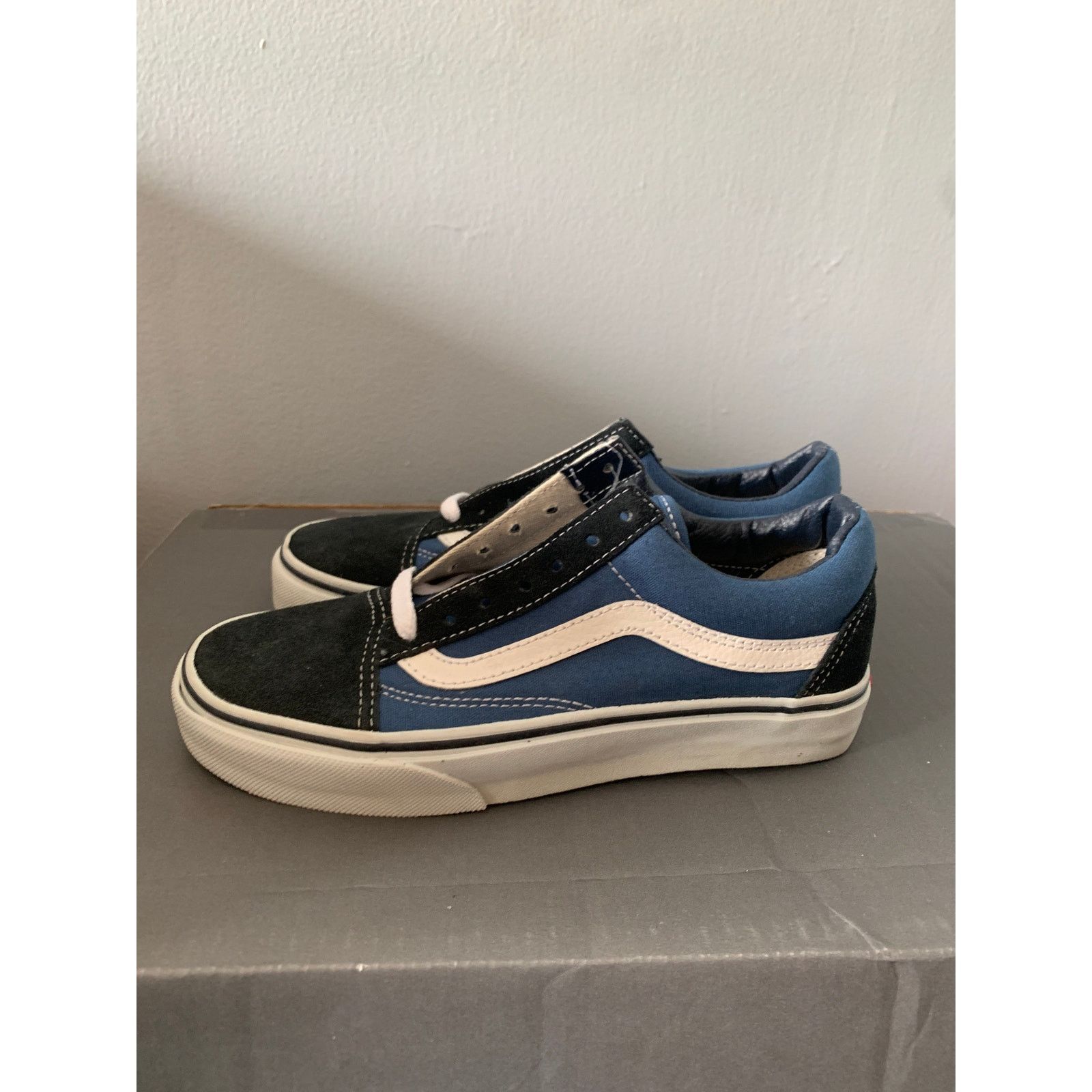 Vans Vans Blue & Black OTW Old Skool Size 3.5 Men's 5.5 Women's Size US 5.5 / EU 38 - 4 Thumbnail
