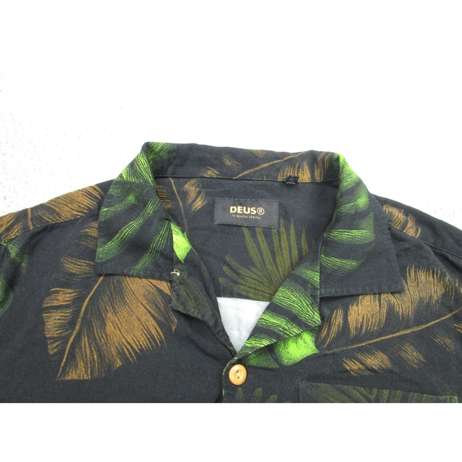 Deus Ex Machina Deus ex Machina Shirt Mens M Black Rayon Button Front Hawaiian Palm Leaf Floral Short Sleeve Casual Travel Size US M / EU 48-50 / 2 - 3 Thumbnail