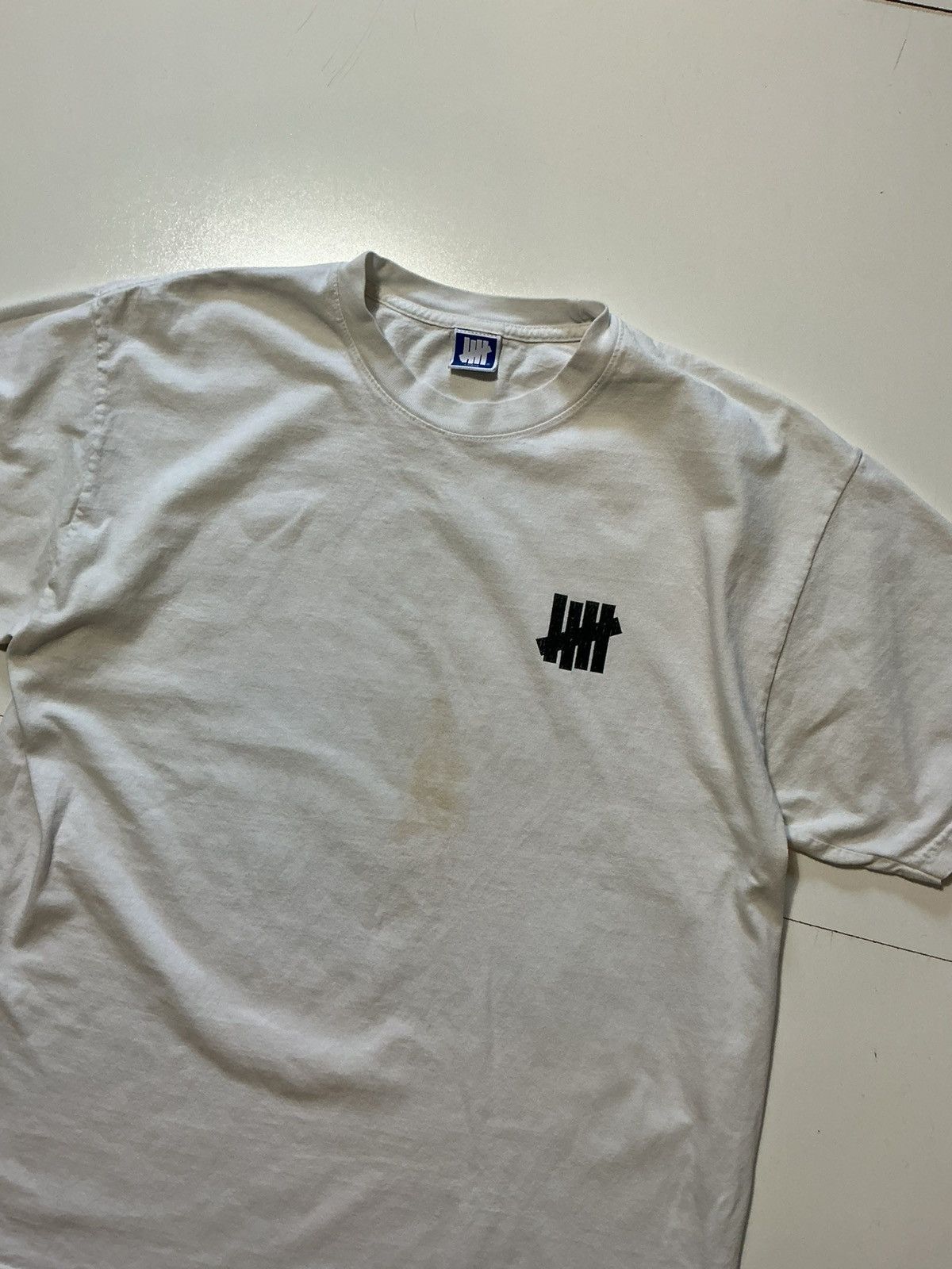 Undefeated Undefeated Play Dirty Five Strike Vintage Y2K Bear T-Shirt Size US L / EU 52-54 / 3 - 4 Thumbnail