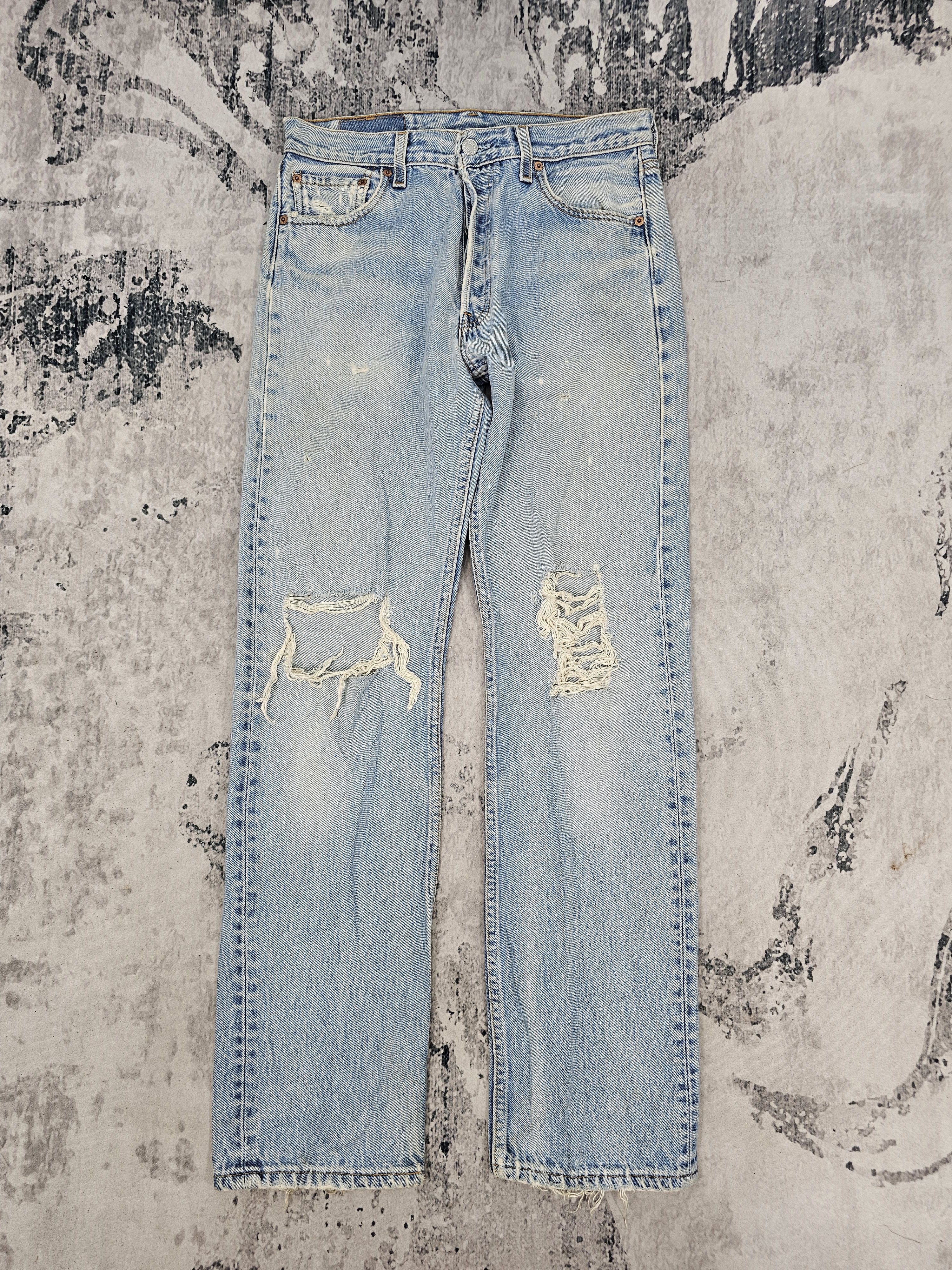 Levi's Vtg 90's LEVIS 501 XX Sun Faded Distressed Jeans L0438 Size US 31 - 1 Thumbnail
