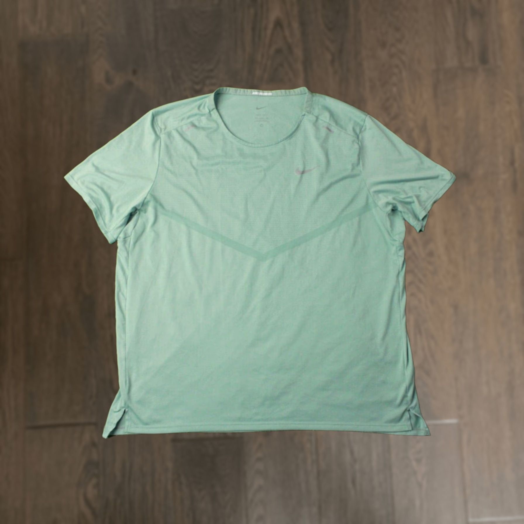 Nike NIKE Dri-Fit Running Shirt Men XL Mint 2023 Nike Running T-Shirt Jersey Short Sleeve VINTAGE? No Size US XL / EU 56 / 4 - 1 Thumbnail