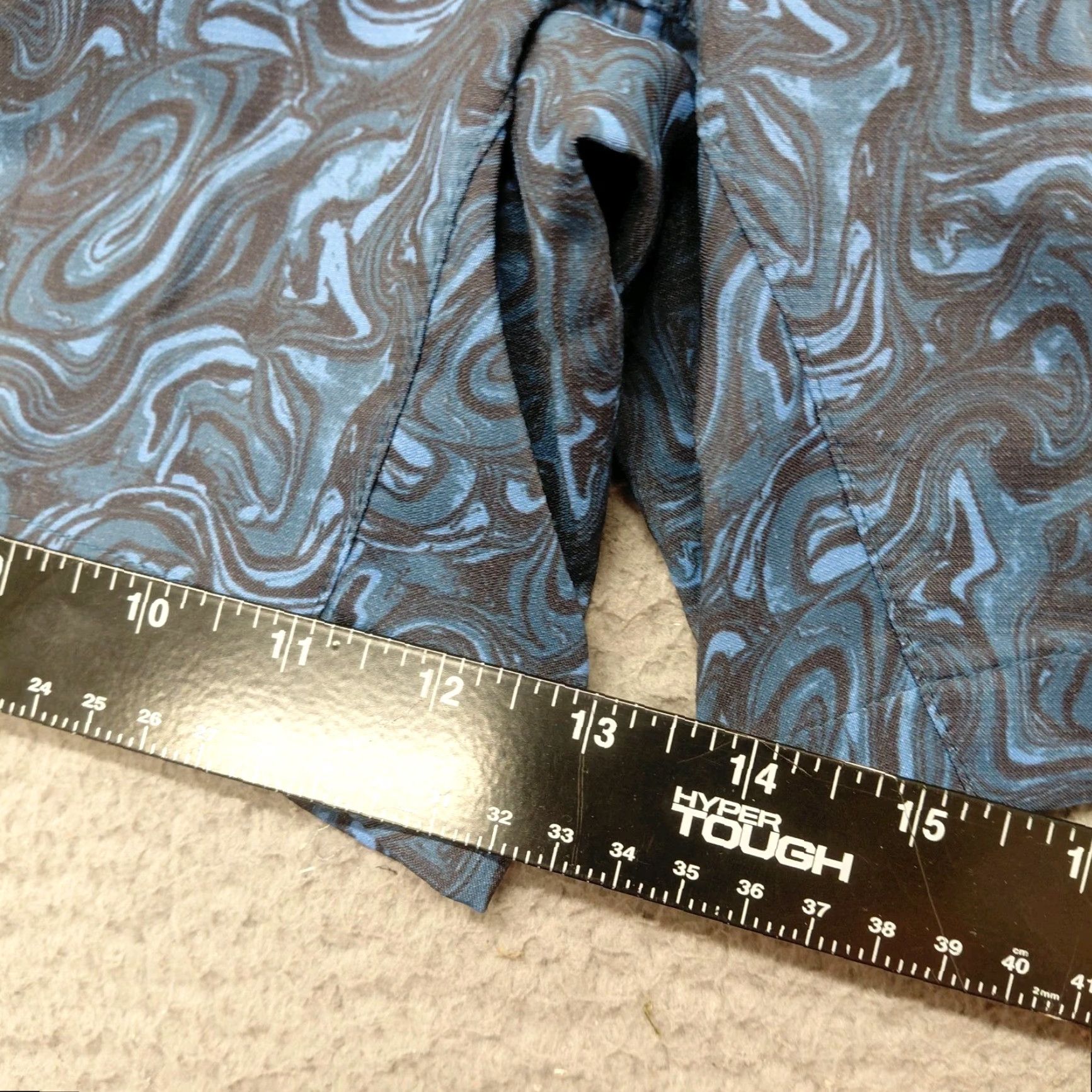Vintage **Mack Weldon Surf Drawstring XXL Blue Waves Swim Trunks** User: **Mack Weldon Blue Waves XXL Surf Drawstring Swim Trunks** Size ONE SIZE - 7 Thumbnail