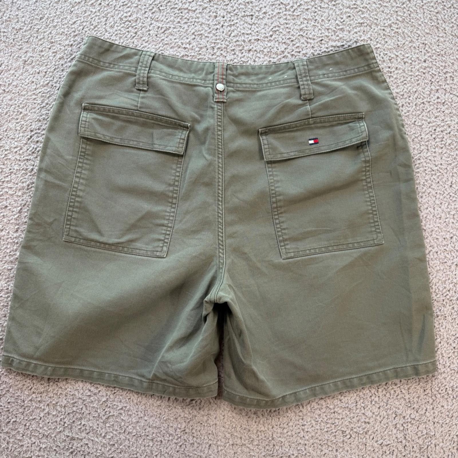 Tommy Hilfiger Tommy Hilfiger Jeans Womens Olive Green Utility Shorts 12 Size 34" / US 12 / IT 48 - 2 Thumbnail