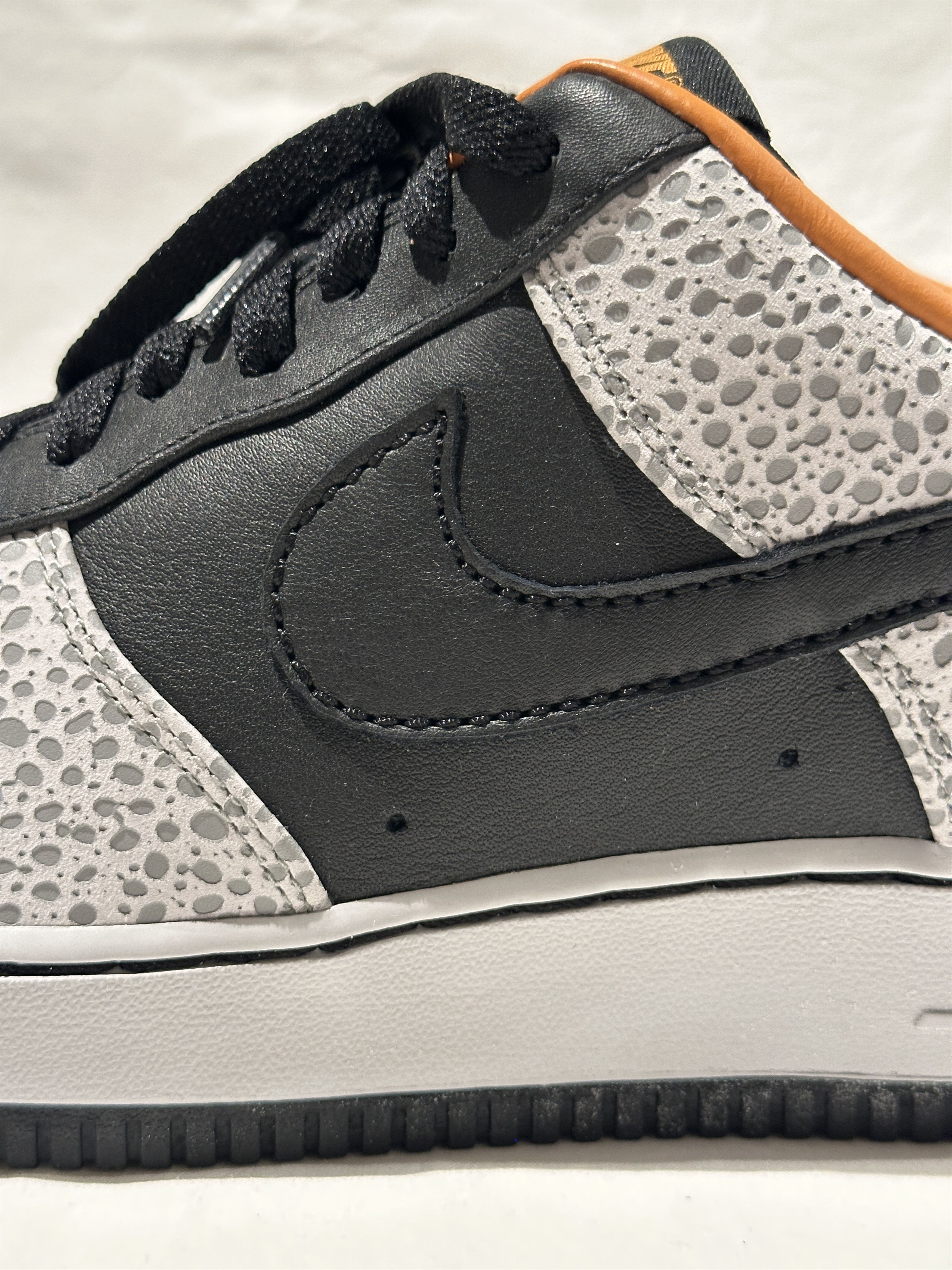 Nike × Supreme BRAND NEW NIKE AIR FORCE 1 - LOW SUPREME "SAFARI" SZ 10.5 Size US 10.5 / EU 43-44 - 4 Thumbnail