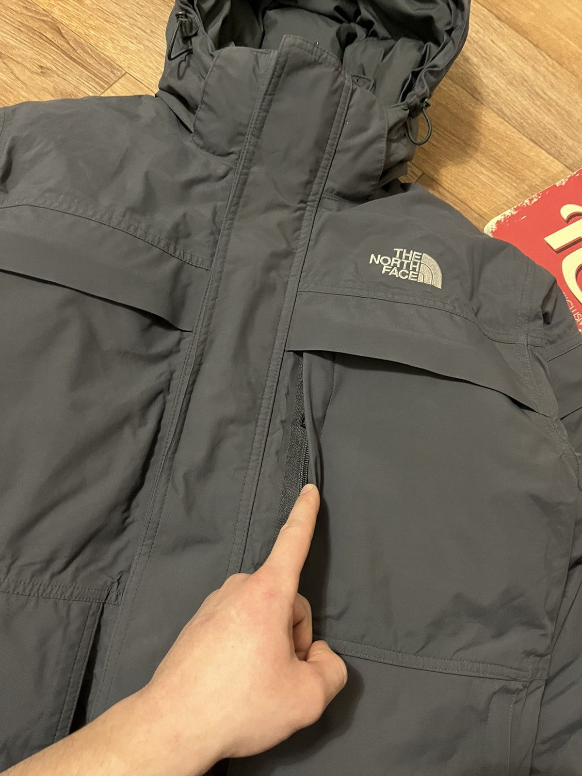 The North Face The North Face HyVent McMurdo Down Jacket Size US S / EU 44-46 / 1 - 3 Thumbnail