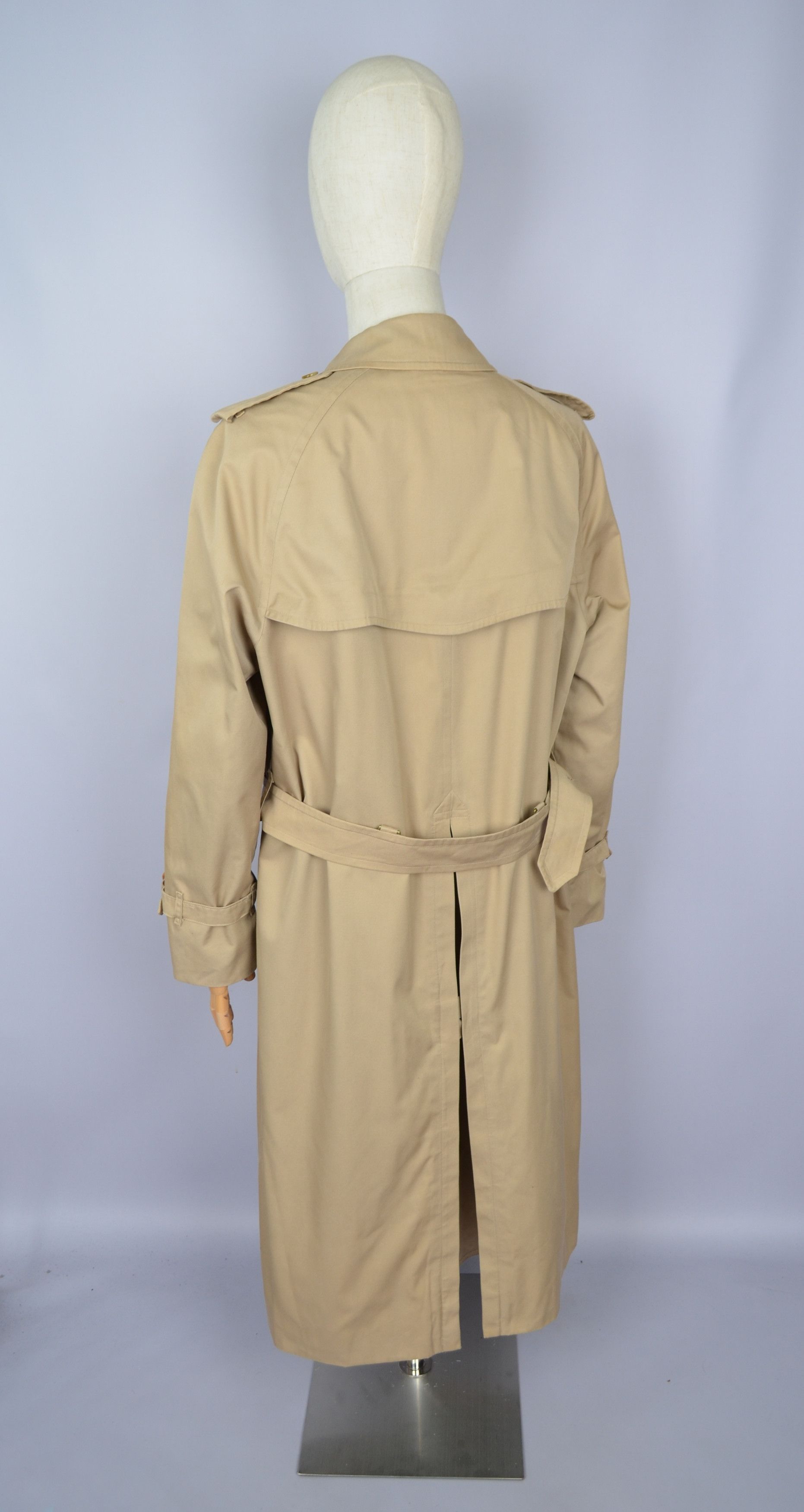 Burberry Prorsum × Vintage Burberry’s Iconic Double Breasted Trench Coat Size EU56/US46 Size US XL / EU 56 / 4 - 7 Thumbnail