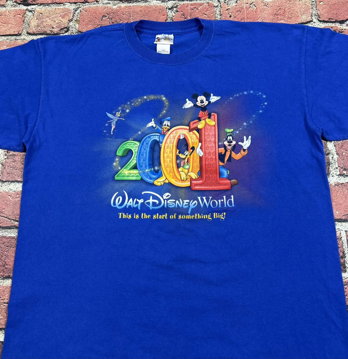 Disney Vintage Walt Disney World Tee 2001 Mickey Goofy Pluto Donald Size US L / EU 52-54 / 3 - 2 Thumbnail