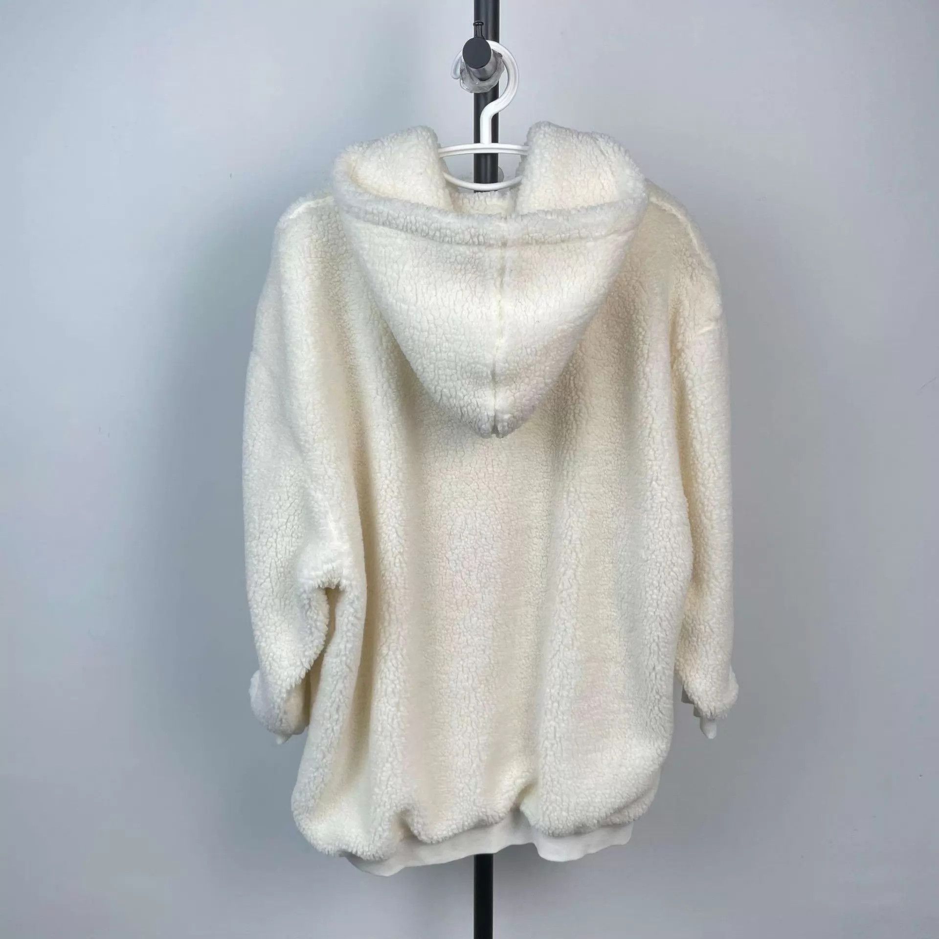 Celine Celine Triomphe White Hoodies S Size S / US 4 / IT 40 - 2 Thumbnail