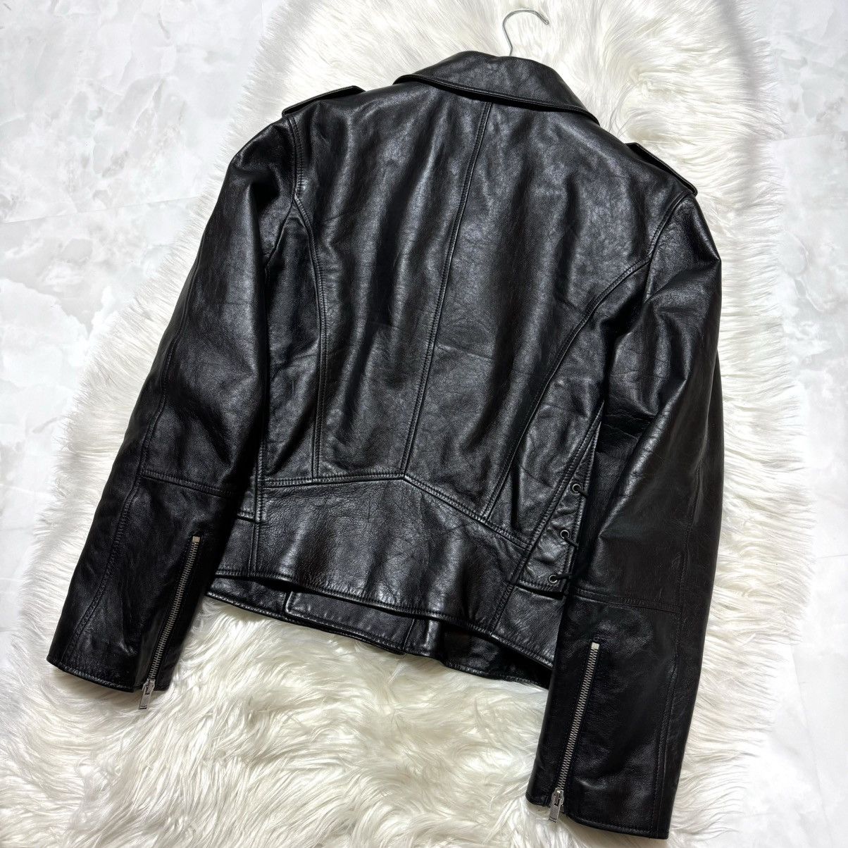 Saint Laurent Paris Saint Laurent Paris, dot studs, cropped leather Jacket Size US M / EU 48-50 / 2 - 11 Thumbnail