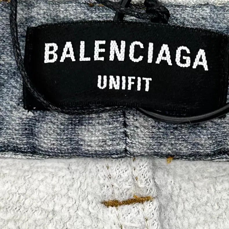 Balenciaga Balenciaga 3D Printing Ruins Digital Printing Cotton Pants Size US 26 / EU 42 - 3 Thumbnail
