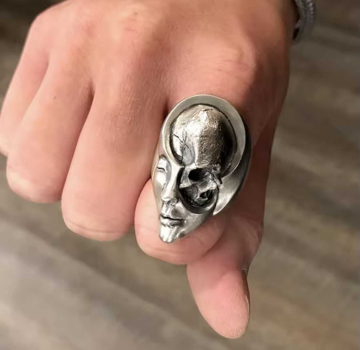 Jewelry × Vintage Unique Design Human Duality Hide Yin and Yang Skull Rings Size ONE SIZE - 2 Thumbnail