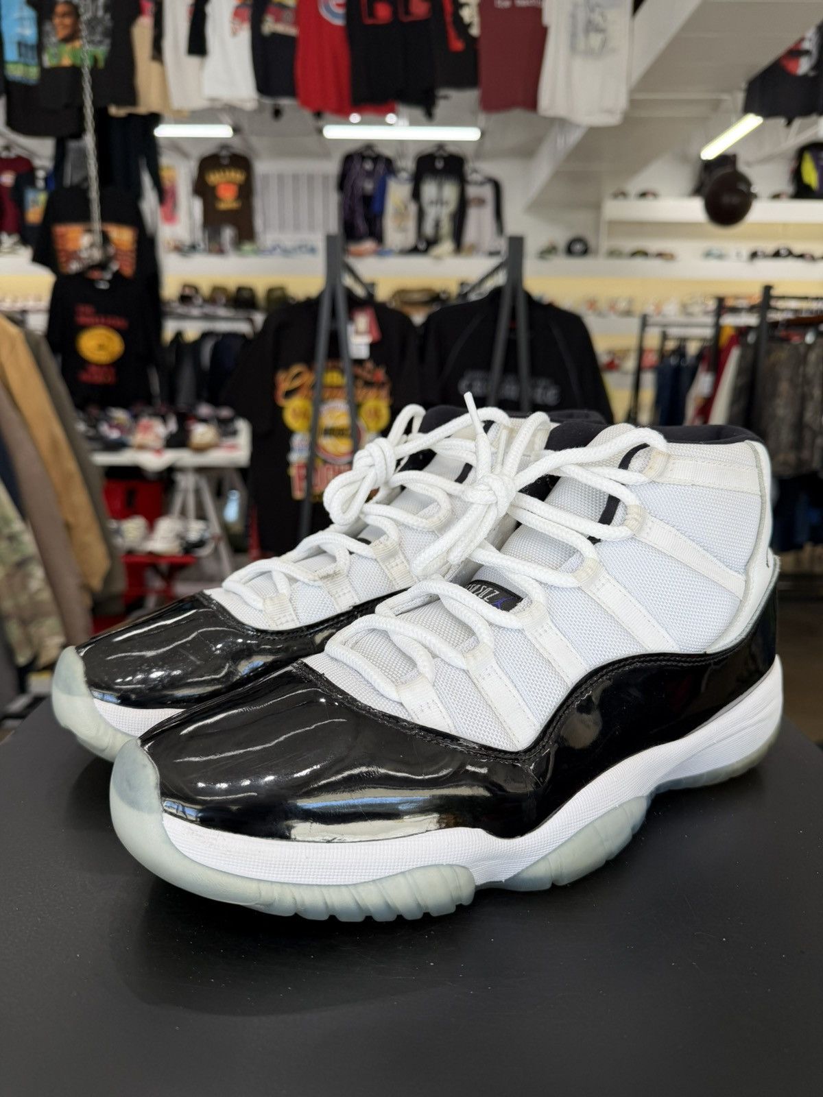 Jordan Brand Air Jordan 11 Concord Size 13 (2018) Size US 13 / EU 46 - 1 Thumbnail