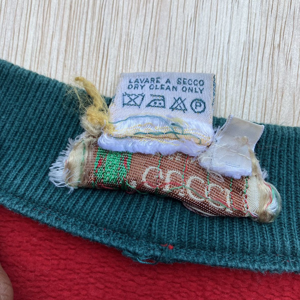 Gucci × Vintage GUCCI CARGIGAN VINTAGE 90s " RARE " EMBROIDERED LOGO Size US S / EU 44-46 / 1 - 5 Thumbnail