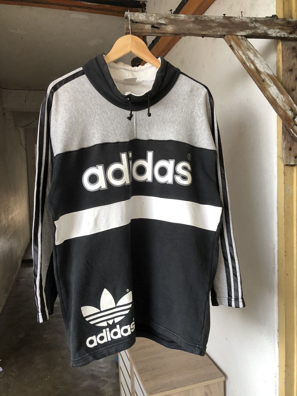 Adidas Vintage 90s Adidas Big Logo Sweater Japan Made Size US L / EU 52-54 / 3 - 4 Thumbnail