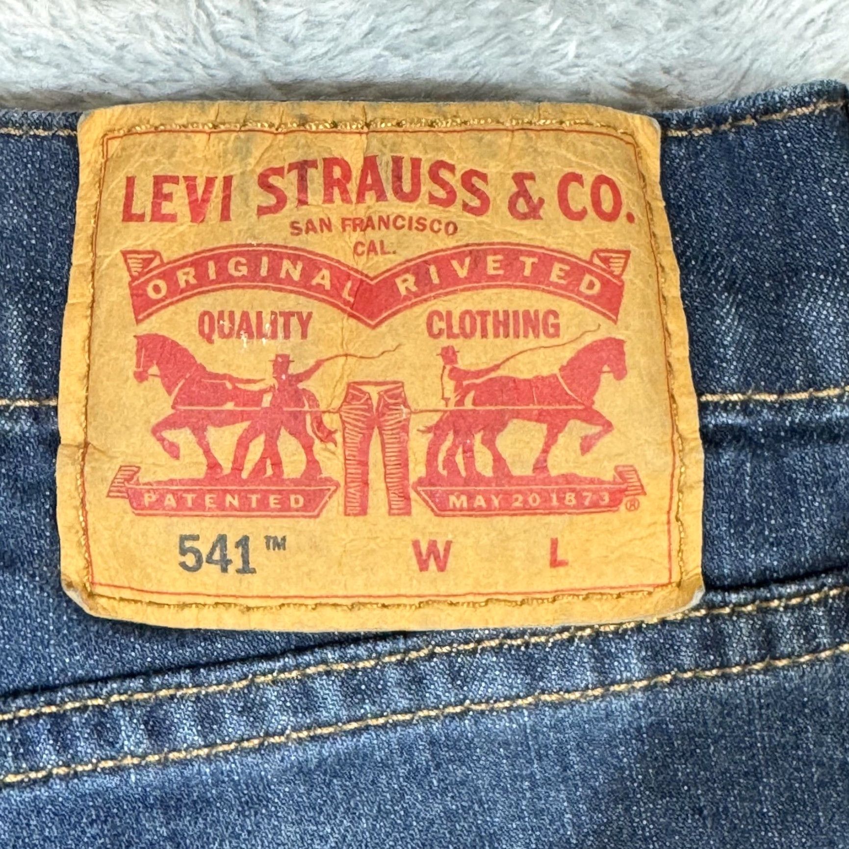 Levi's Levi's 541 Jeans Mens 44x32 Blue Whiskered Athletic Tapered Stretch Denim Pants Jeans Size US 44 / EU 60 - 3 Thumbnail