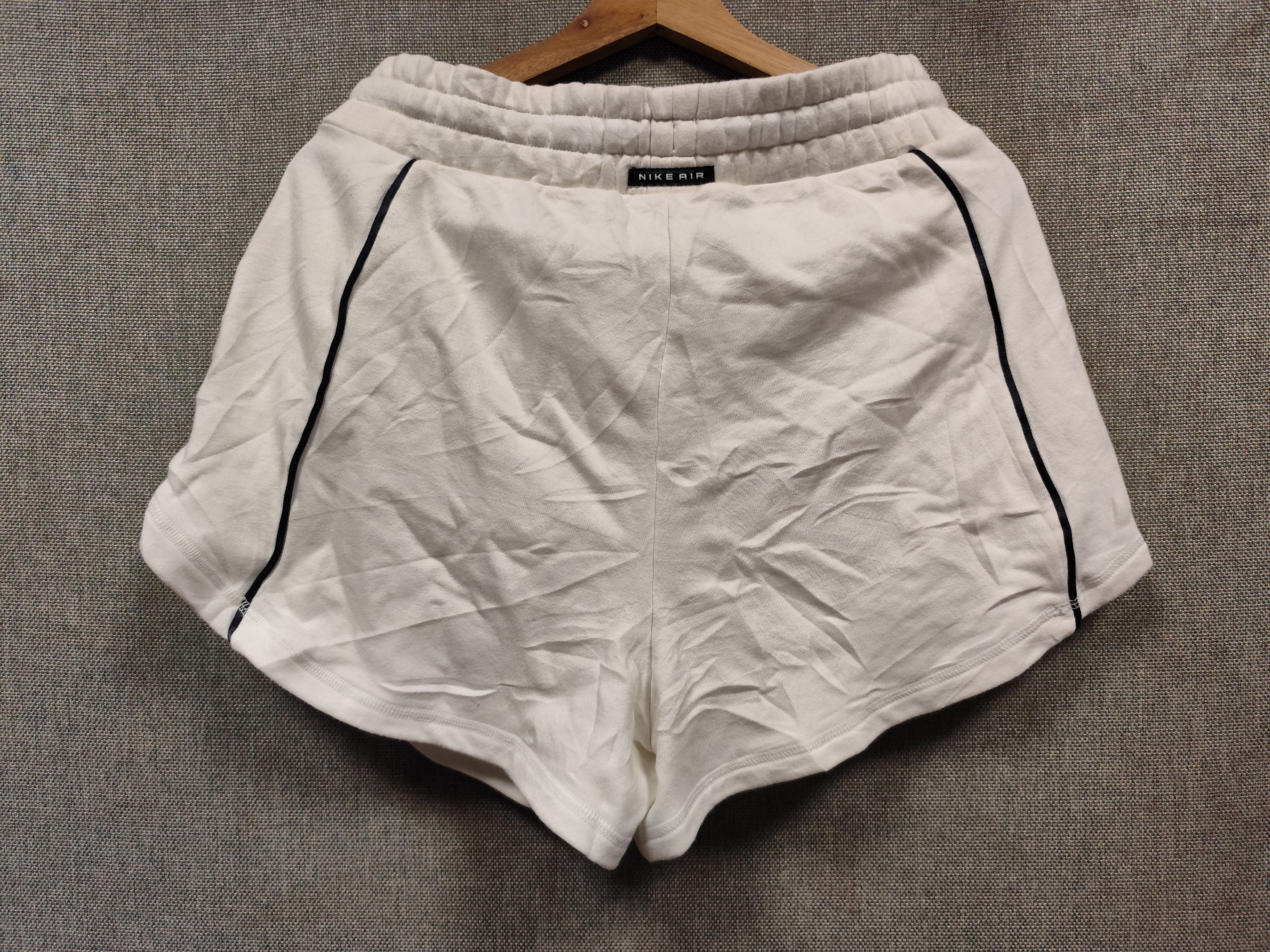 Nike Nike air short pants Size 31" - 2 Thumbnail