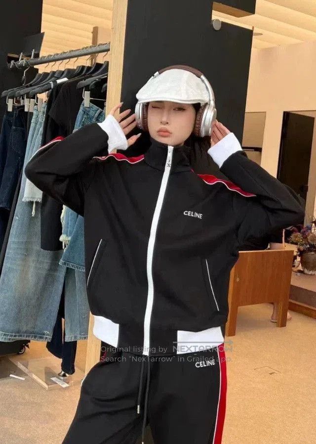 Celine celine black embroidered logo jacket size l. Size US L / EU 52-54 / 3 - 4 Thumbnail